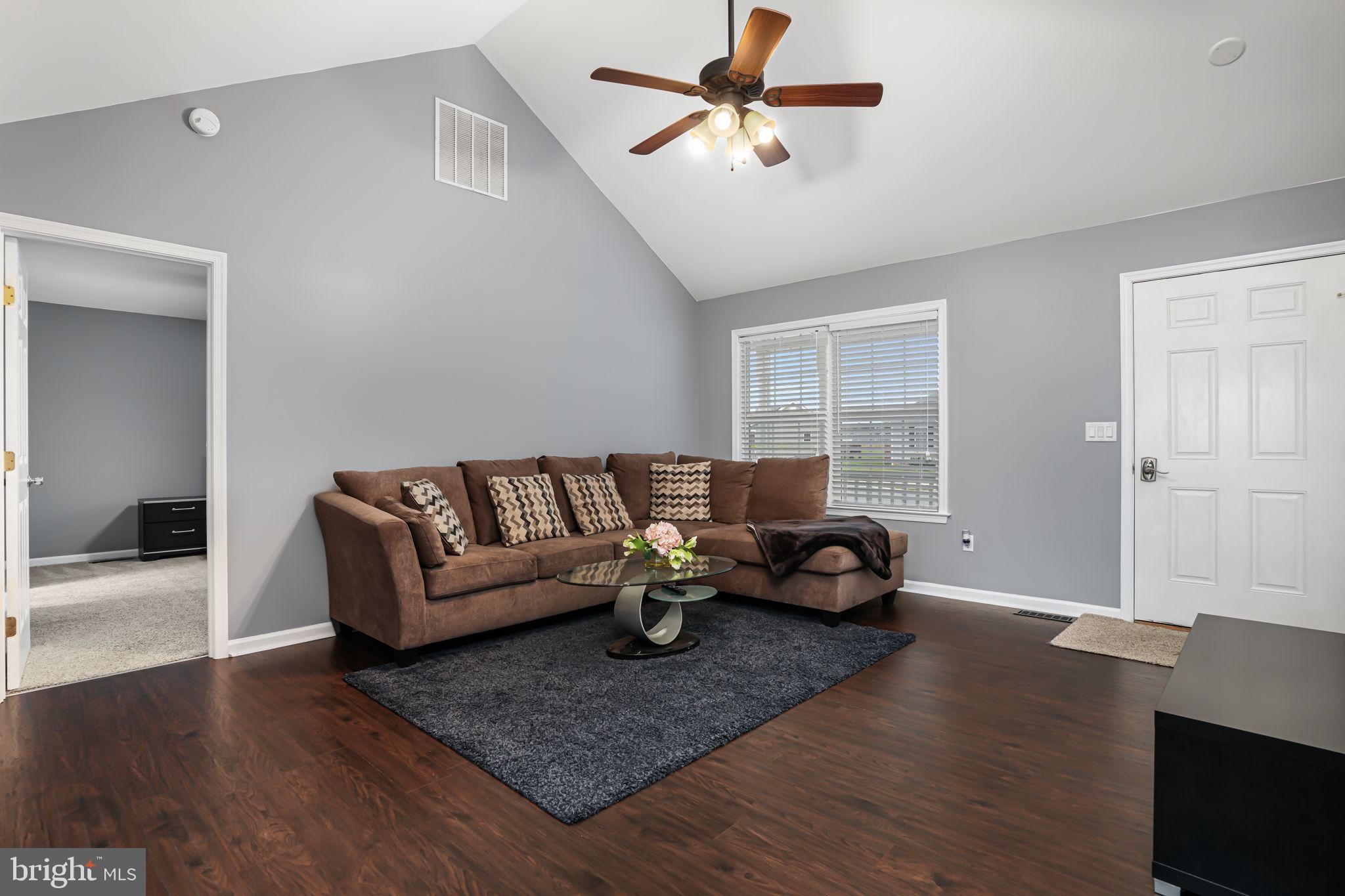 WOODLAND MANOR - Residential