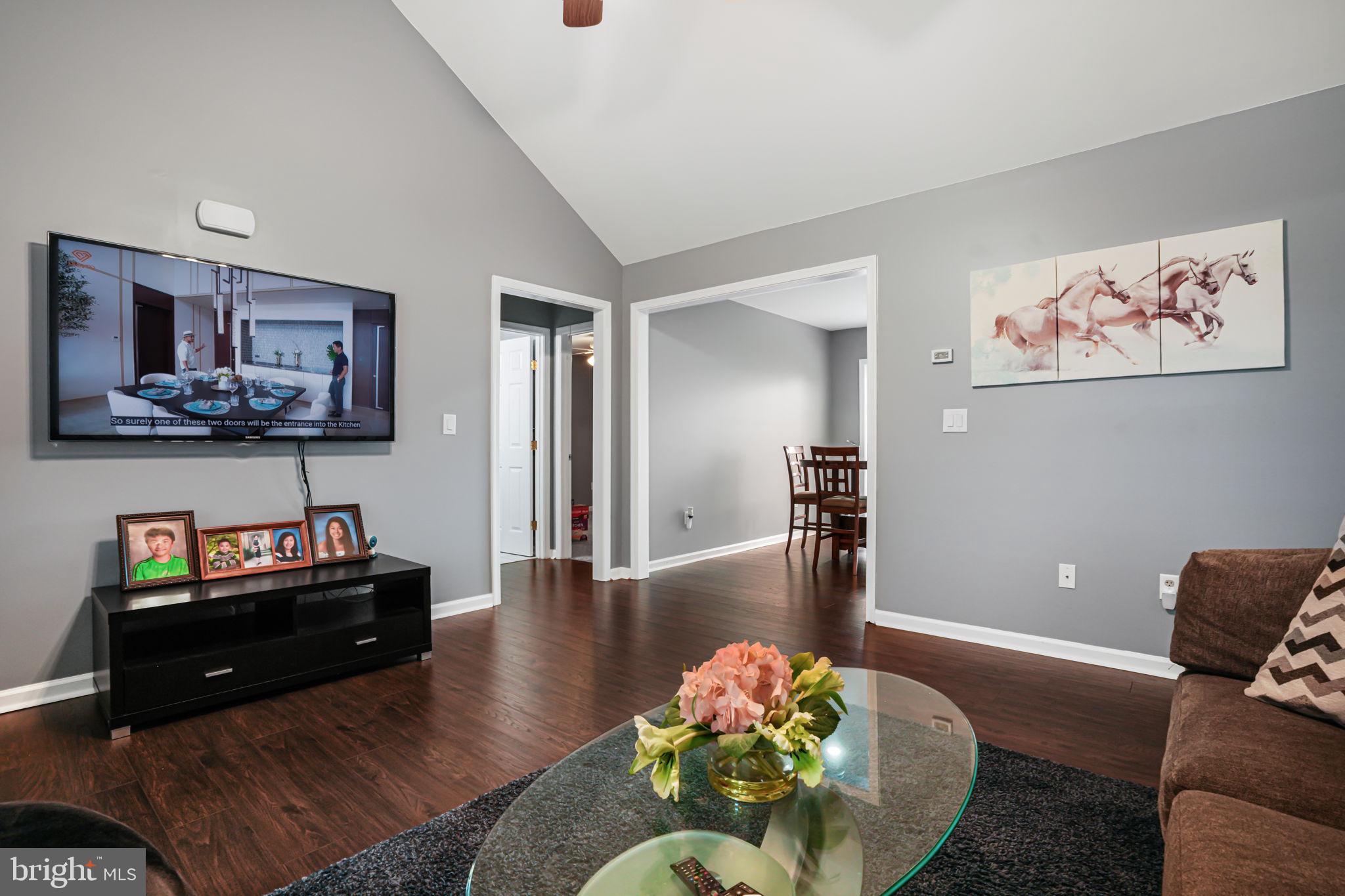 WOODLAND MANOR - Residential