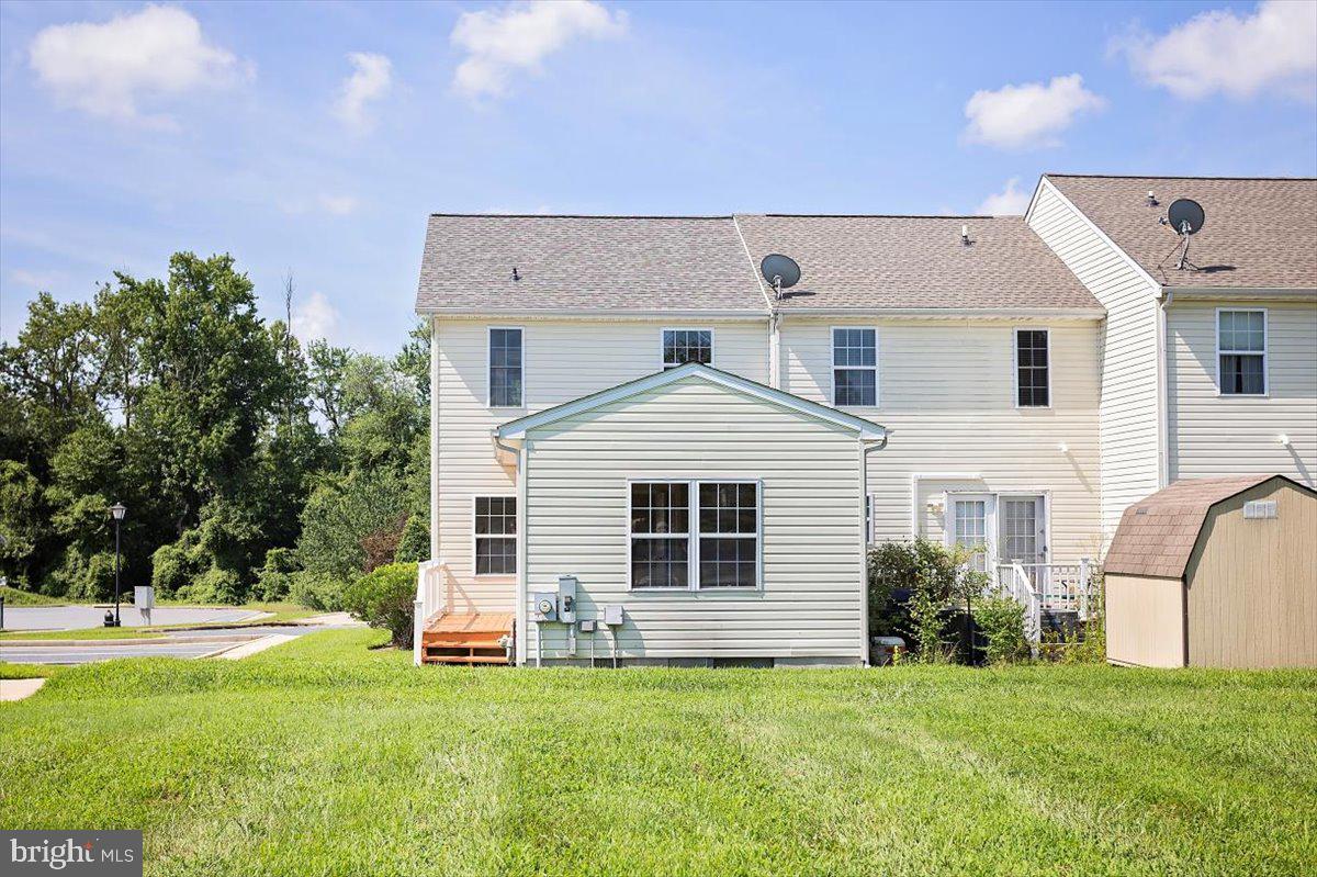 WAYLANDS - Residential