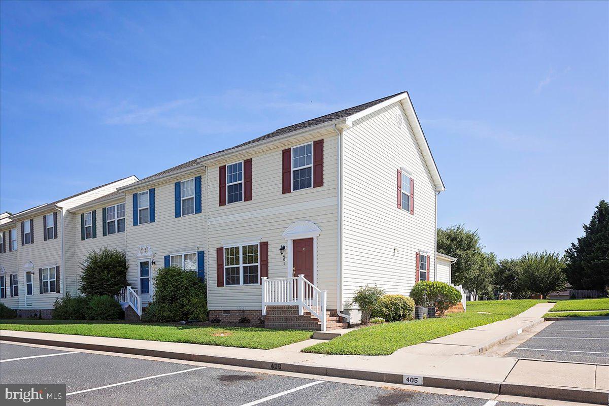 Welcome to this beautifully updated end-unit townhome in the sought-after Waylands community! Move-in ready with fresh paint, crown molding, and brand-new carpet throughout, this home has all the cozy charm and modern updates you’re looking for.
The kitchen features brand-new appliances, plus vinyl plank flooring that flows through the dining room, primary bath, laundry, and pantry. The spacious first-floor primary bedroom is a huge bonus, while upstairs offers two additional bedrooms and an updated full bath.
Step outside to your back deck, perfect for morning coffee or weekend entertaining. Recent upgrades include a new roof (Sept 2024), updated lighting, and new ceiling fans to keep things comfortable. All that’s left to do is move in and enjoy!