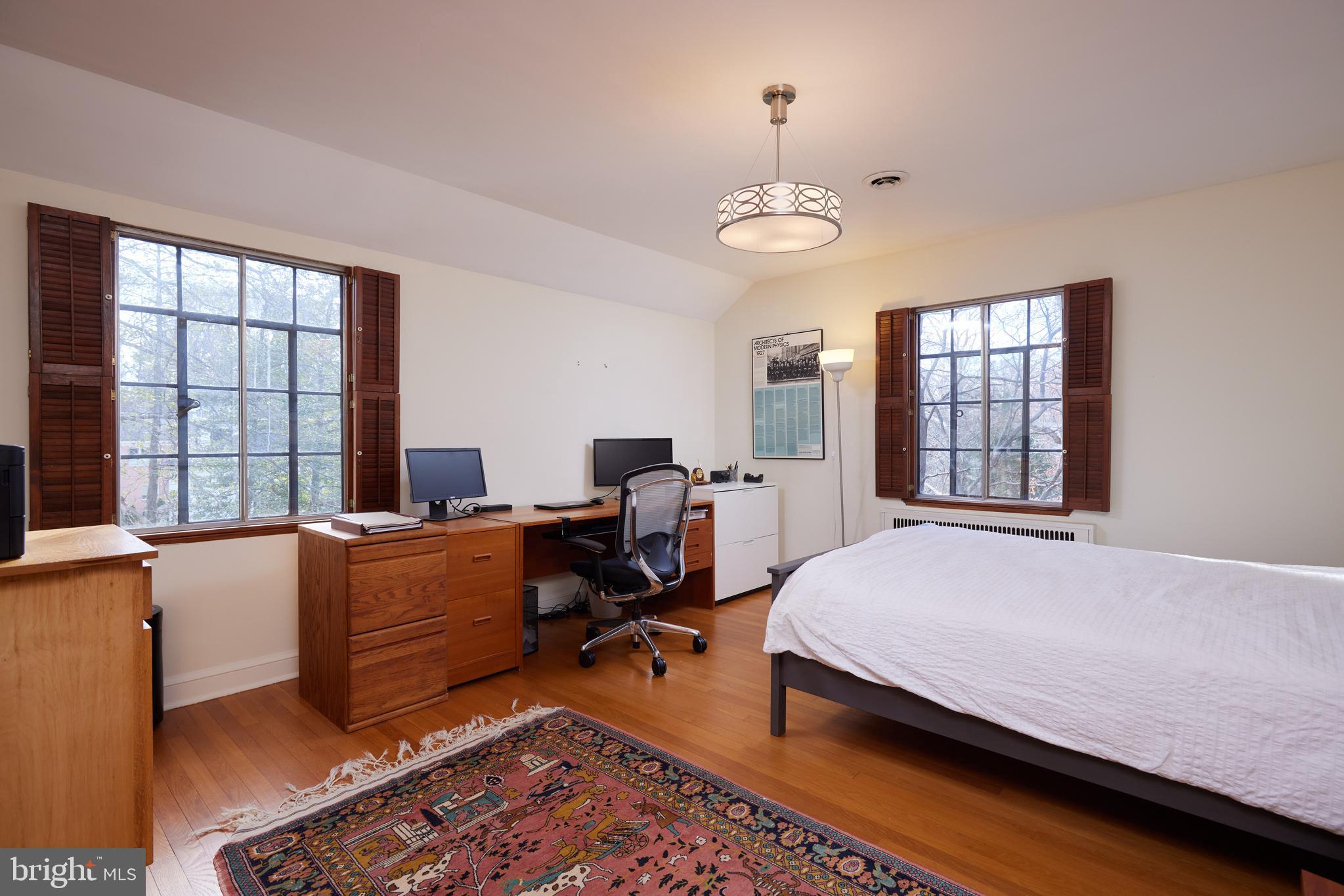 WOODHAVEN - Residential