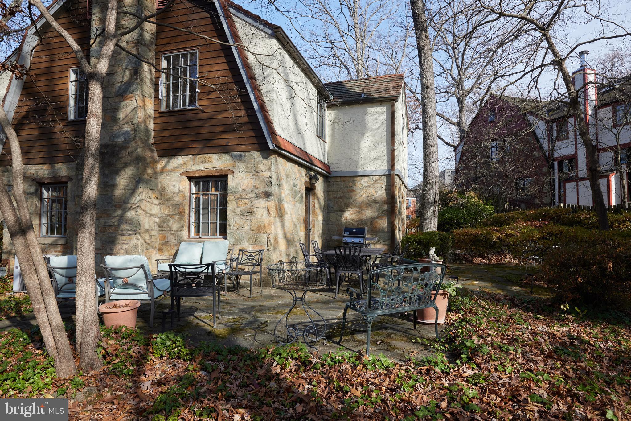 WOODHAVEN - Residential