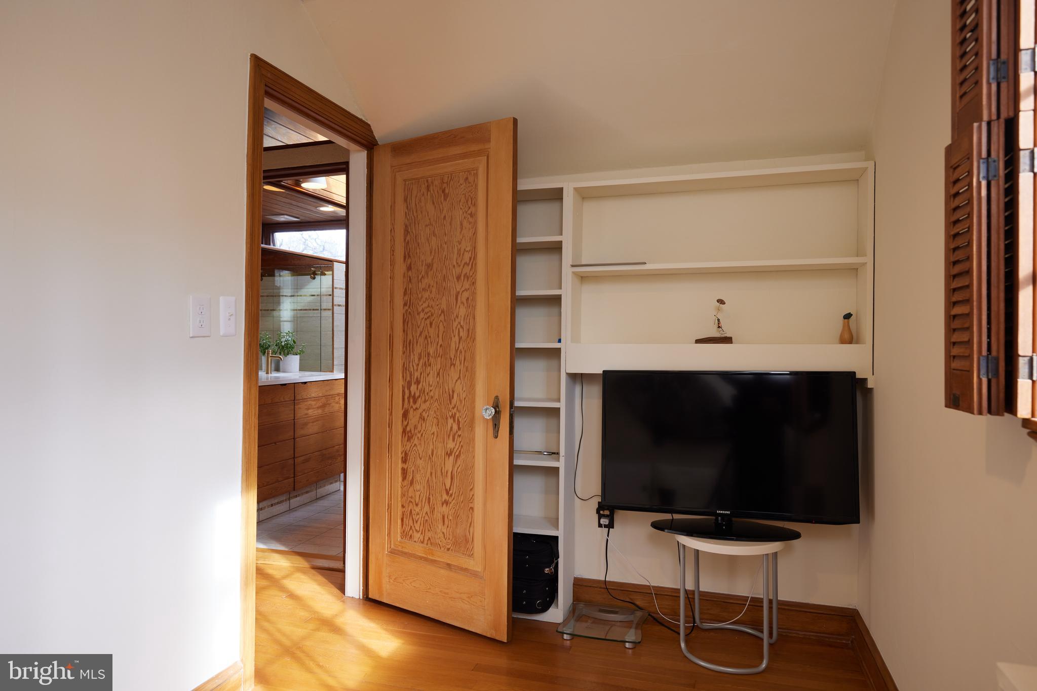 WOODHAVEN - Residential