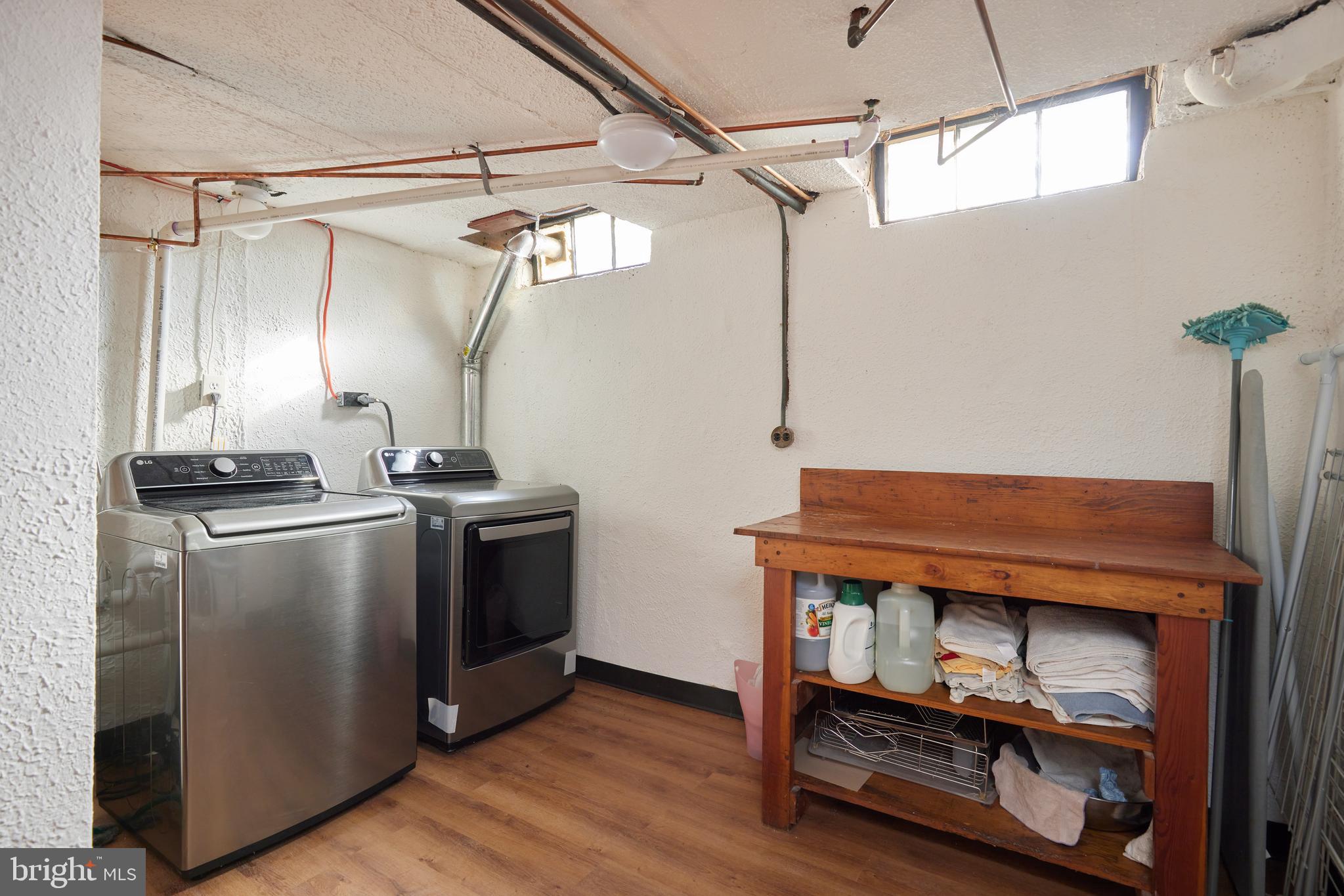 WOODHAVEN - Residential