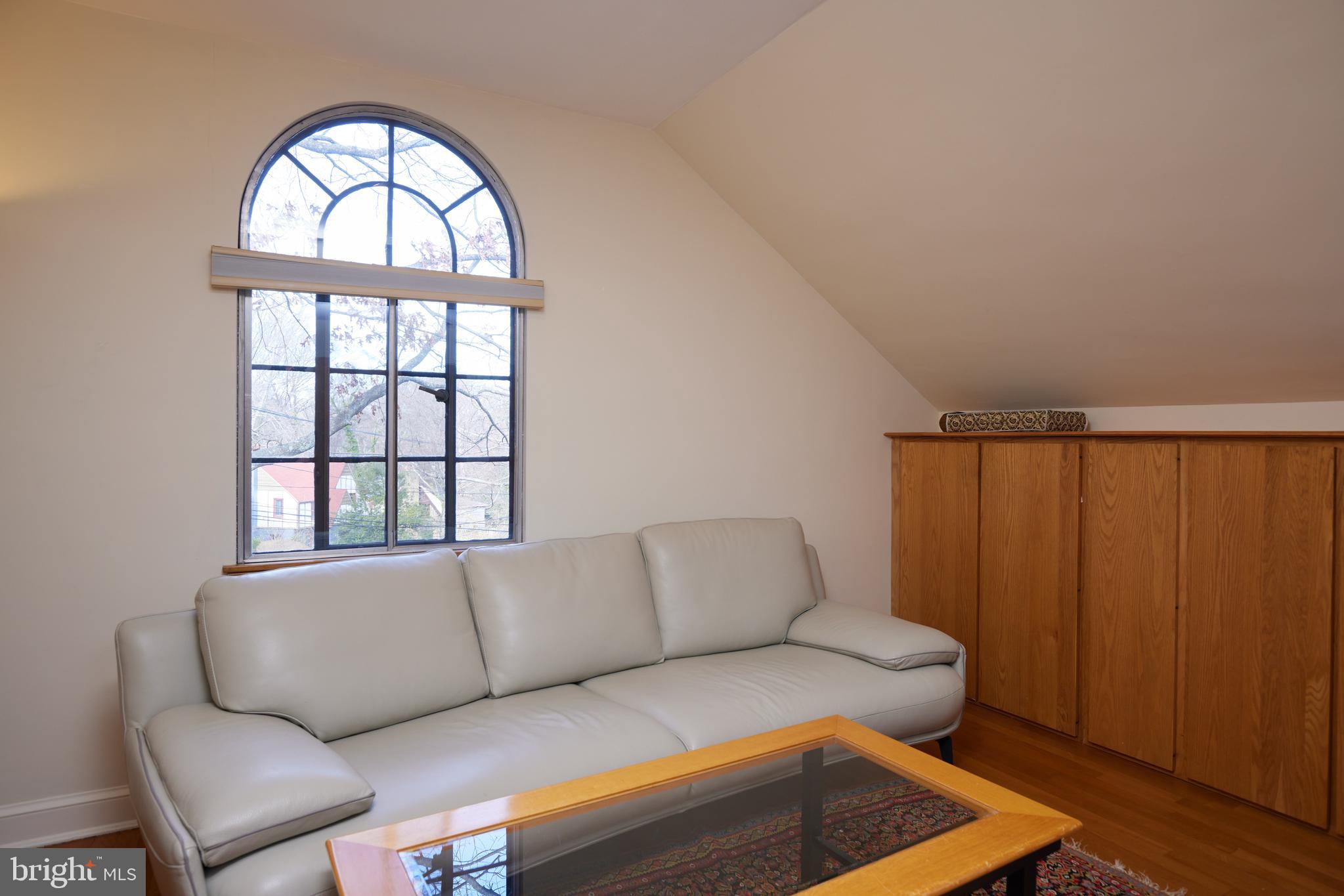 WOODHAVEN - Residential