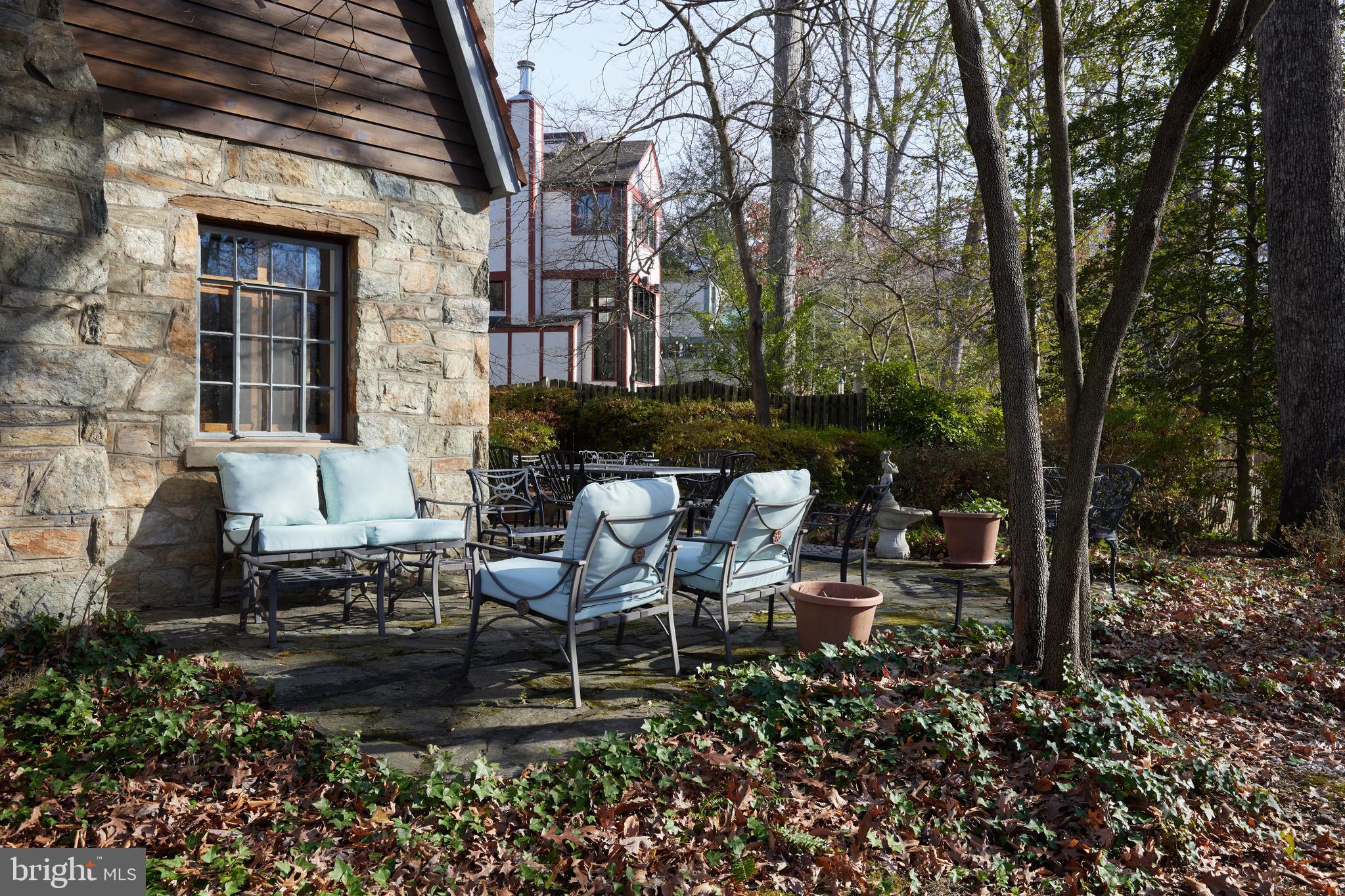 WOODHAVEN - Residential