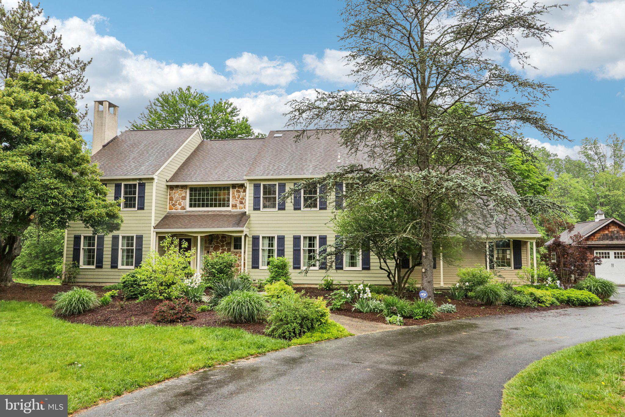 RADNOR HUNT - Residential