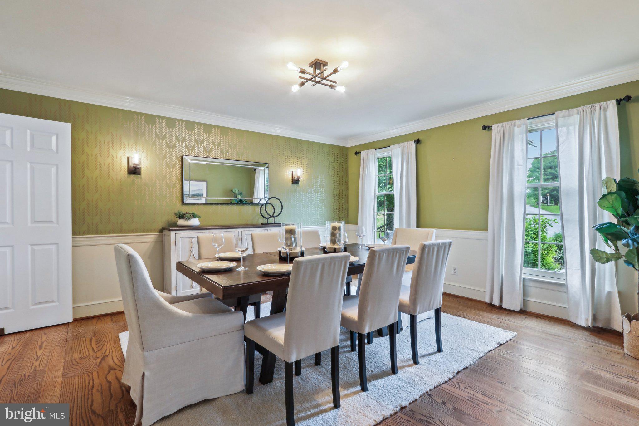 RADNOR HUNT - Residential