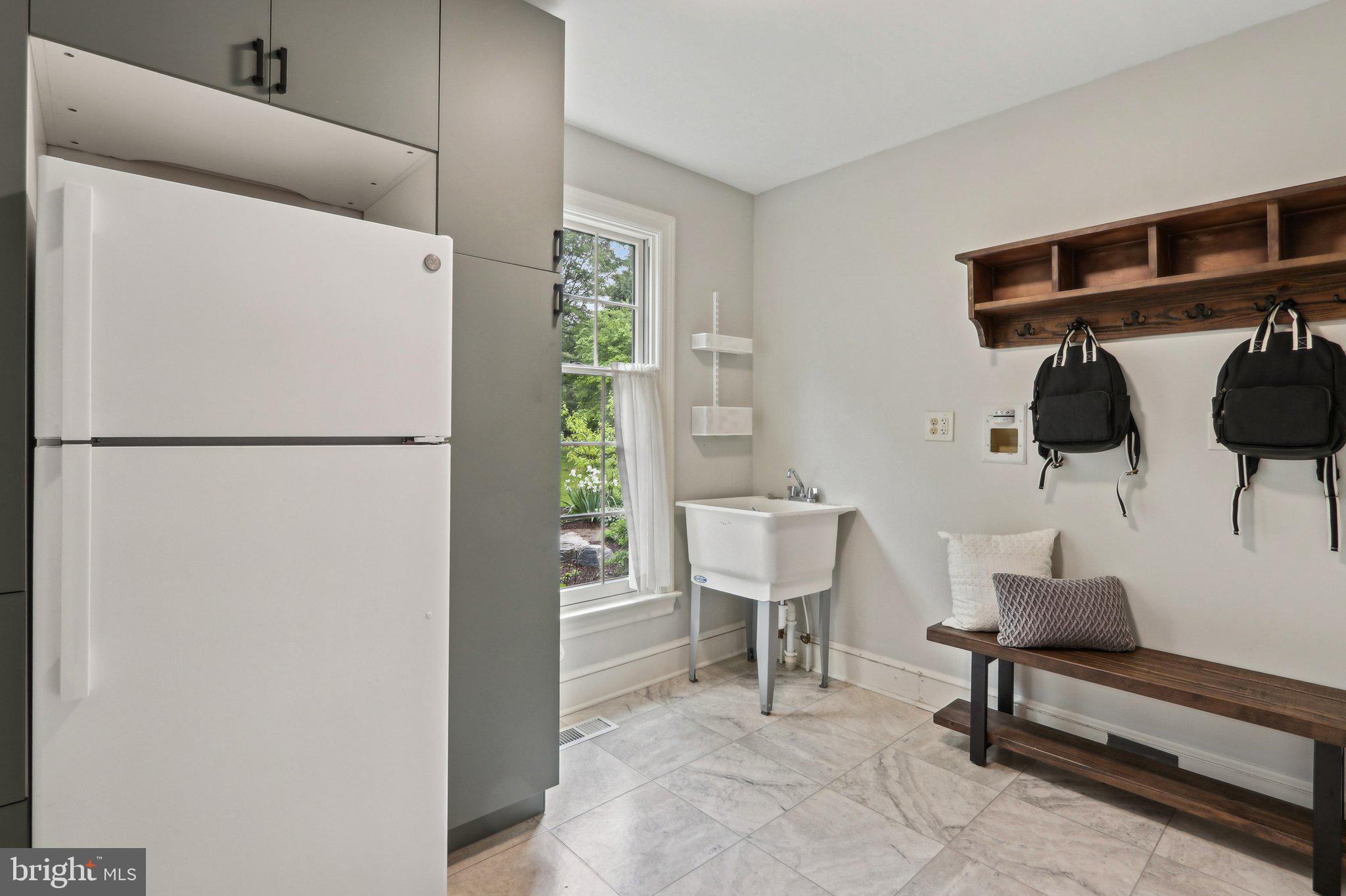 RADNOR HUNT - Residential