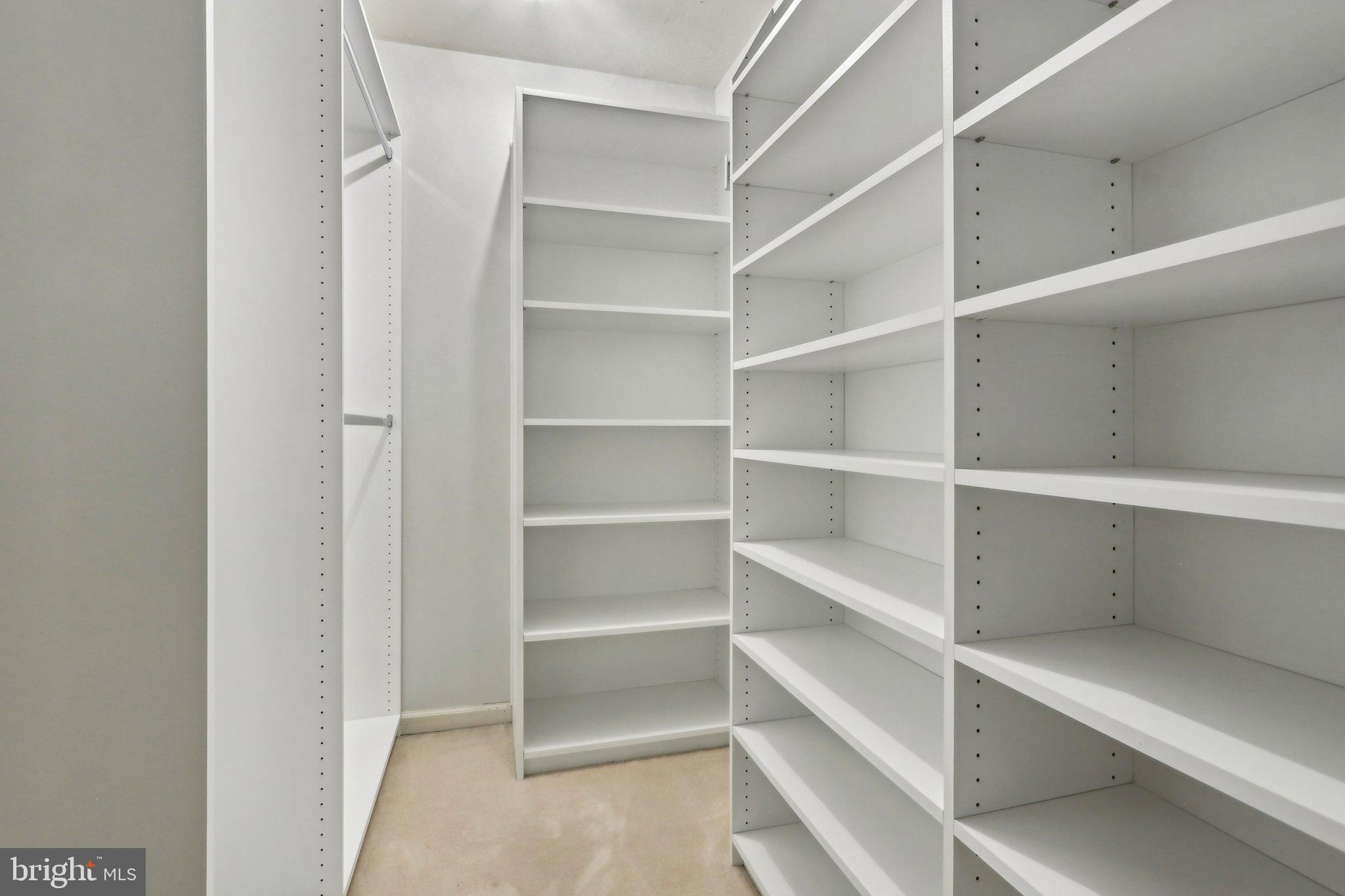 RADNOR HUNT - Residential