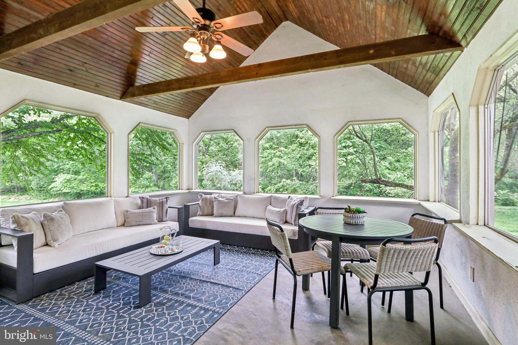 RADNOR HUNT - Residential