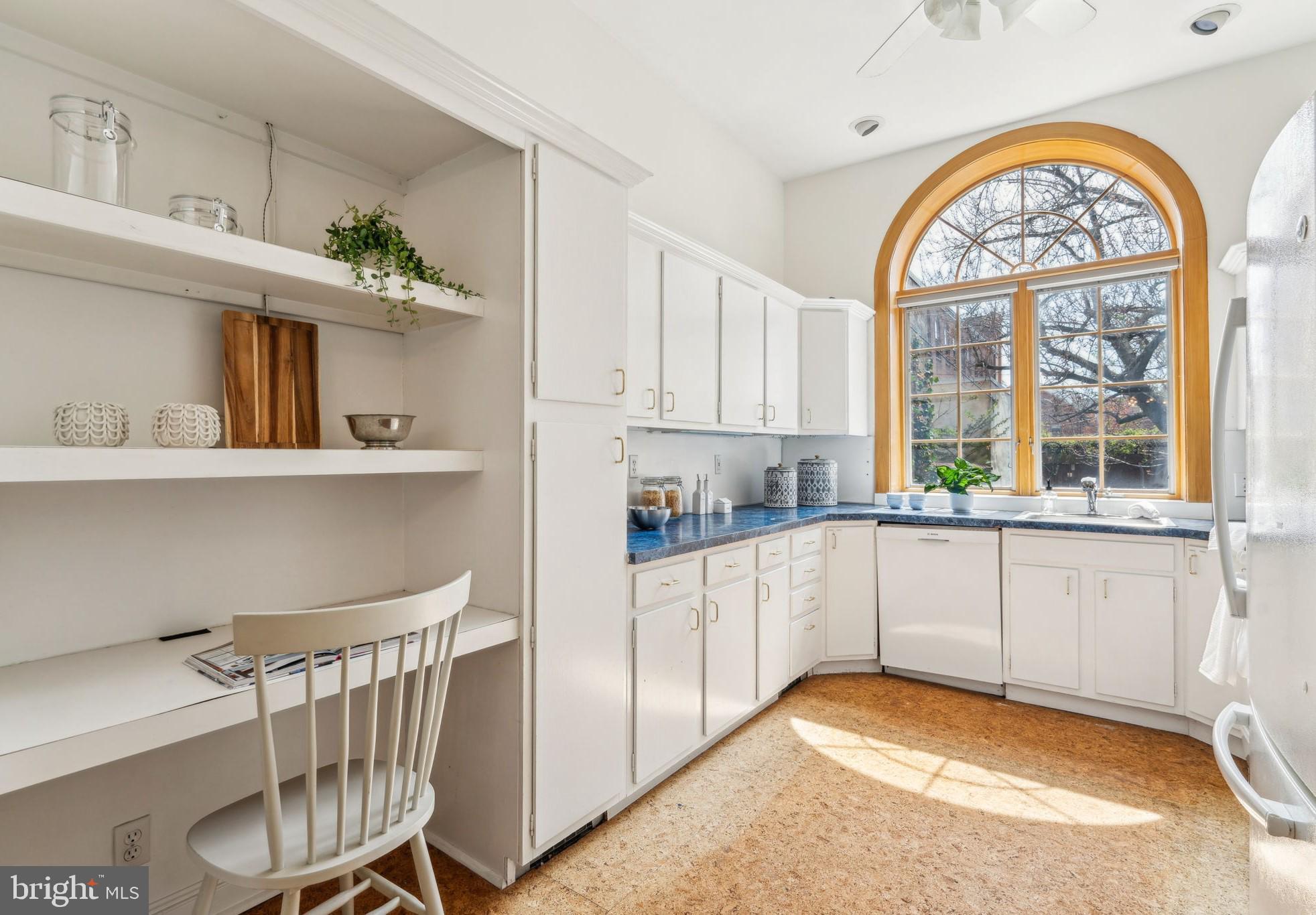 SOCIETY HILL - Residential