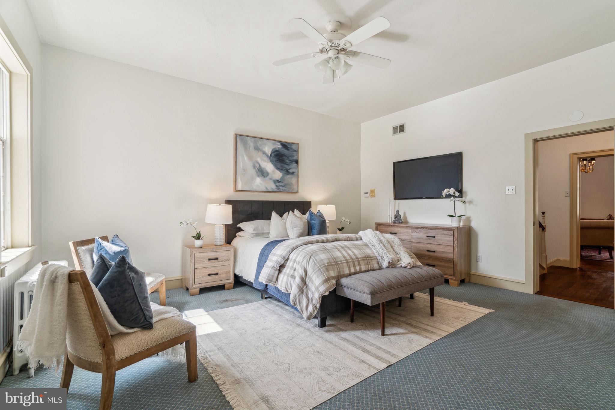 SOCIETY HILL - Residential