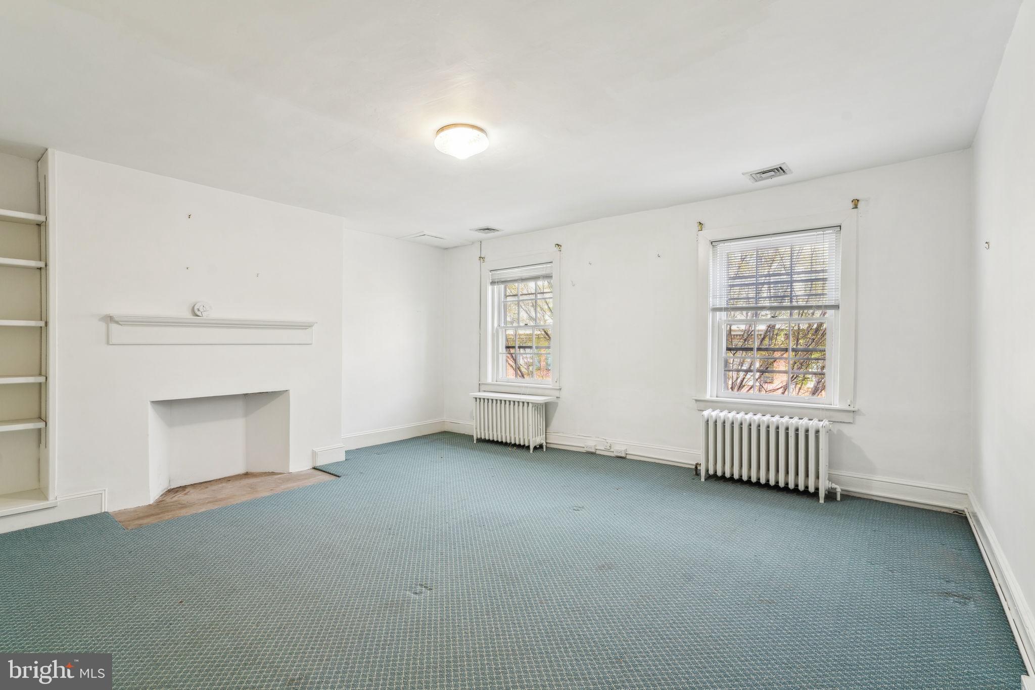 SOCIETY HILL - Residential