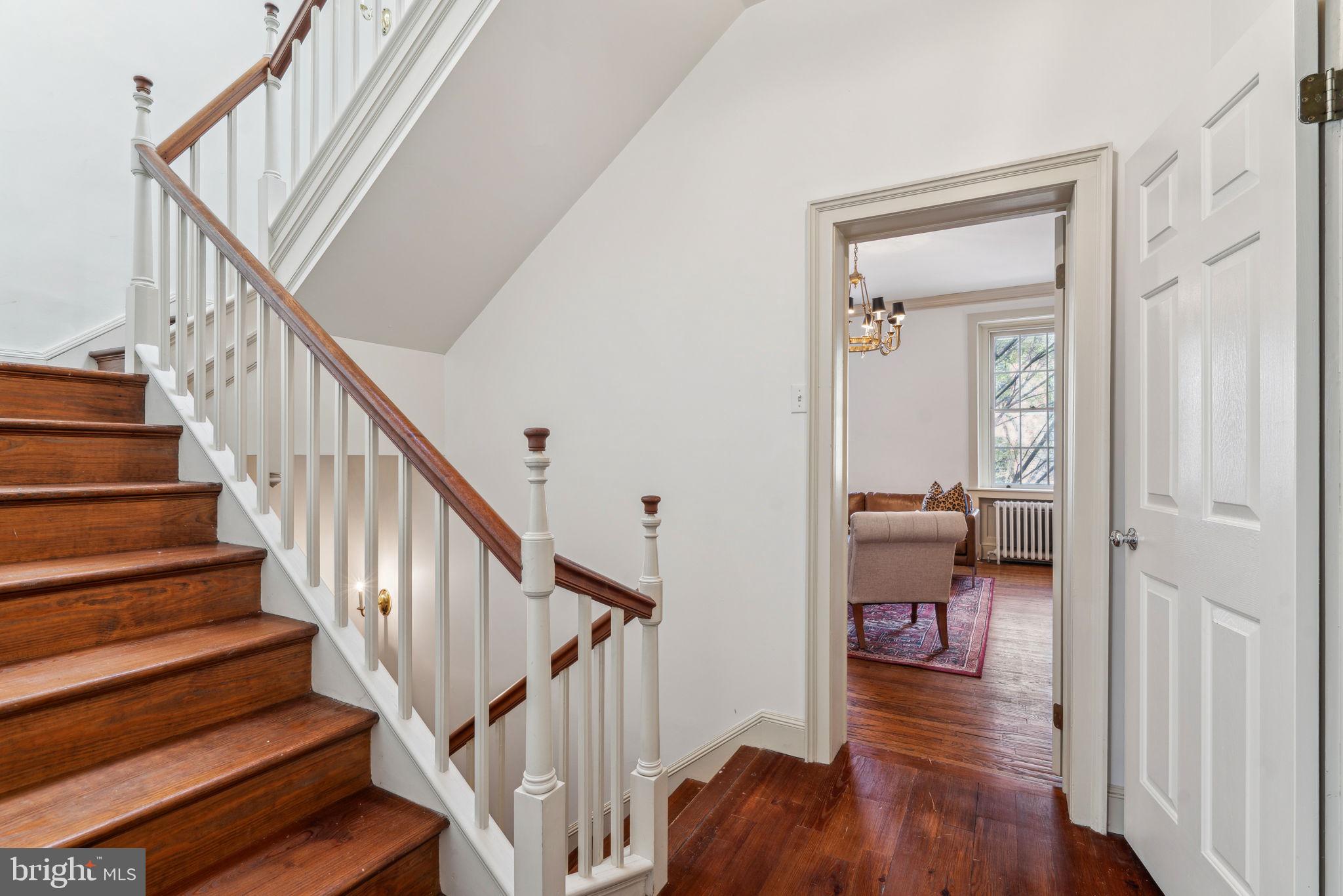 SOCIETY HILL - Residential