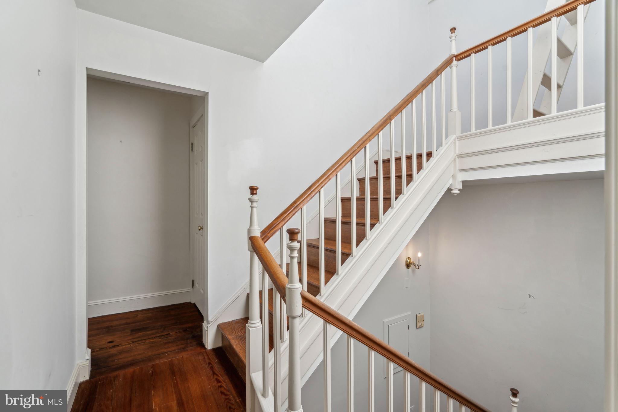 SOCIETY HILL - Residential