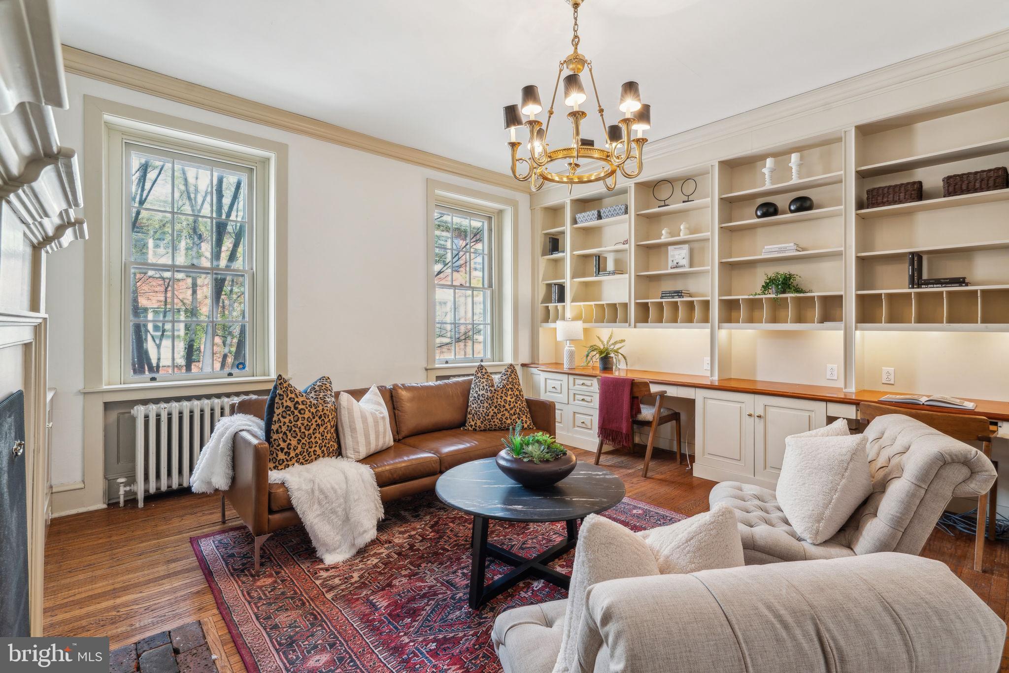 SOCIETY HILL - Residential