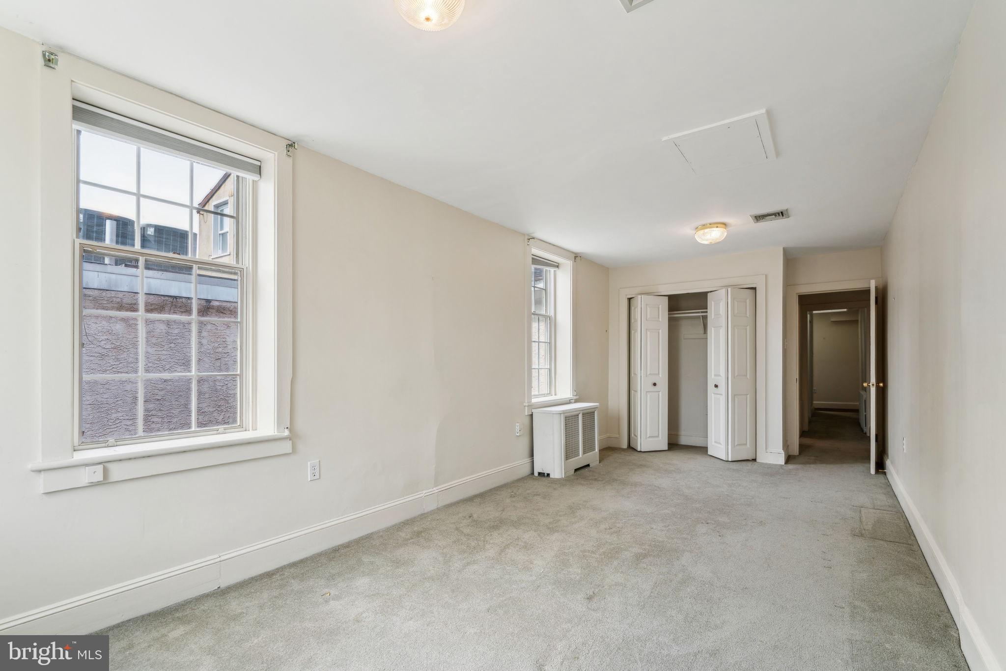 SOCIETY HILL - Residential