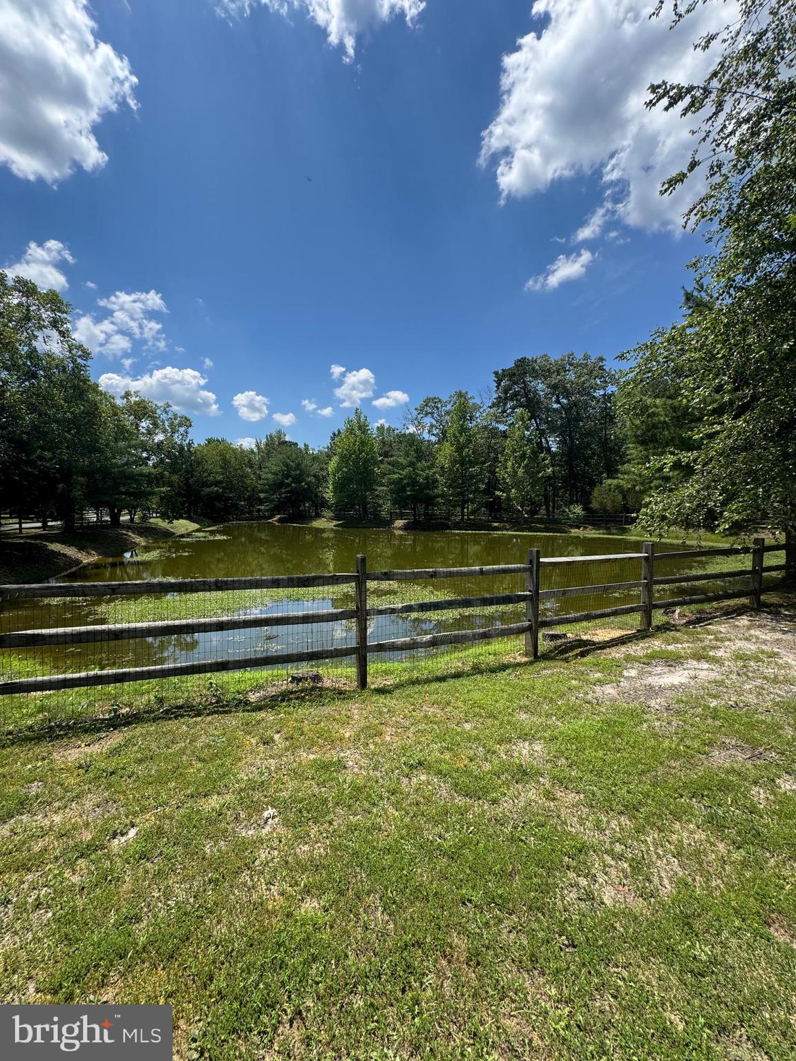 112 GIUNTA WALK