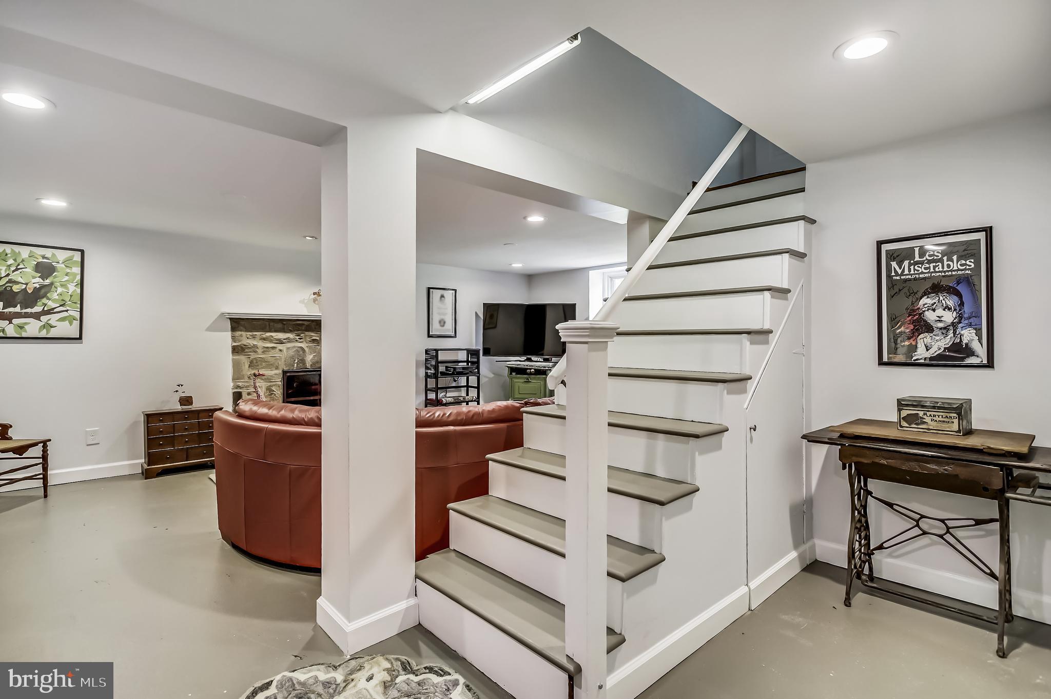 STONELEIGH - Residential