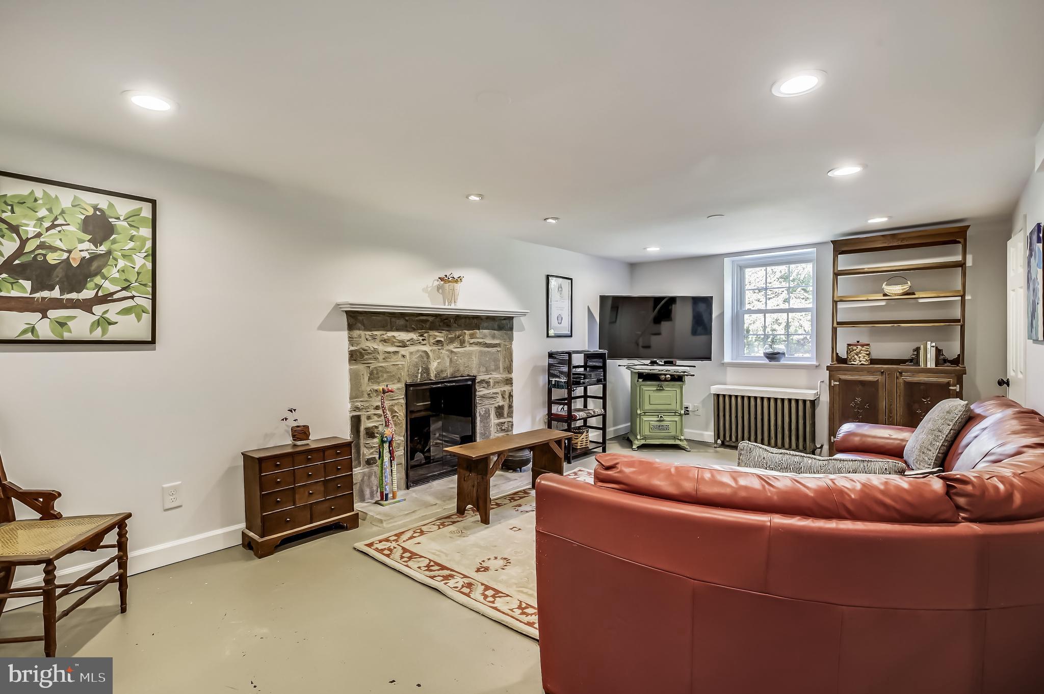 STONELEIGH - Residential