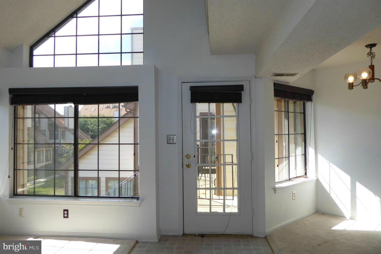 THE TIERS OF LAUREL LAKE - Residential