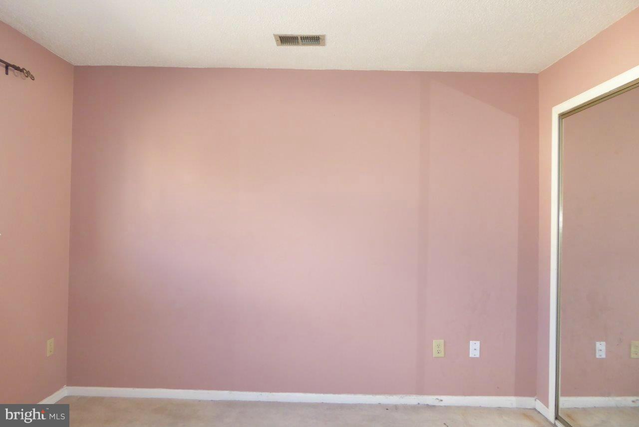 THE TIERS OF LAUREL LAKE - Residential