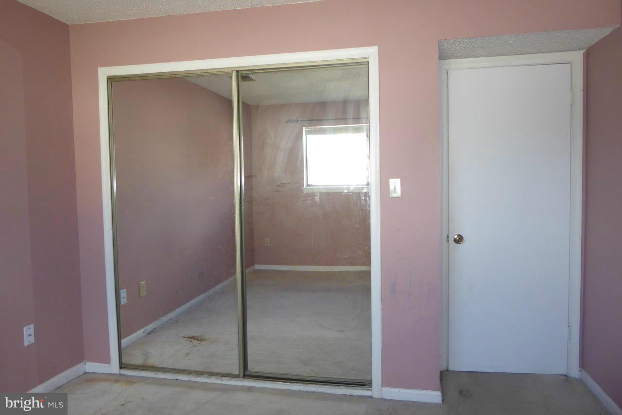 THE TIERS OF LAUREL LAKE - Residential