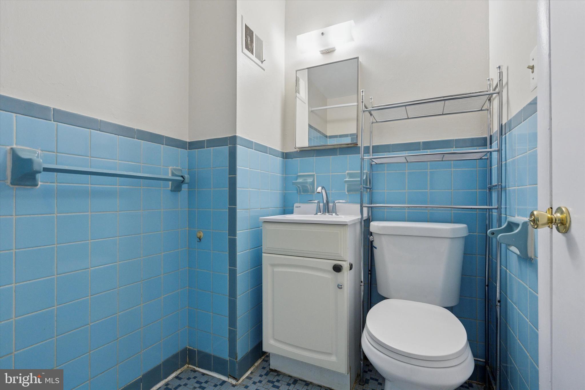 ACADEMY GARDENS - Residential Lease