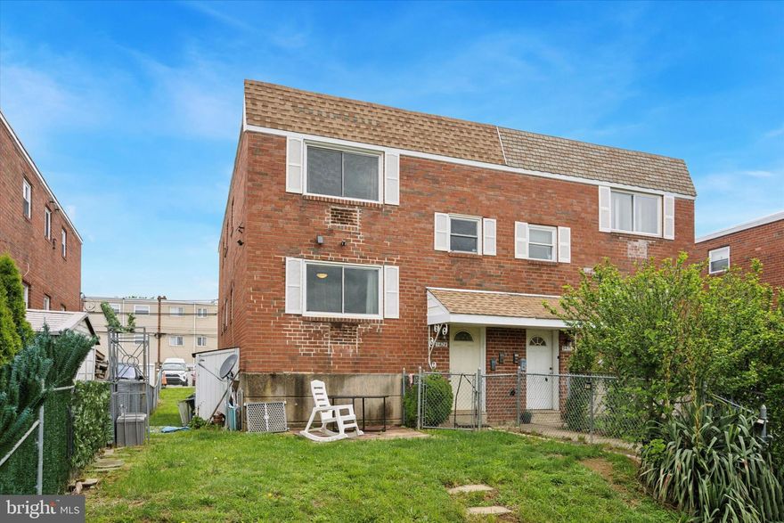 Great Value in Academy Gardens!
This 2 bedroom, 1 bath, top-floor unit has everything you could could want in NE Philly. The spacious apartment has a large living/dining area, two nicely sized bedrooms, great closet space, 2 car parking (including 1 garaged space), and dedicated basement laundry. Located close (walkable) to Wawa, Dunkin, Starbucks, Aldi, CVS, Dollar Tree, restaurants, businesses and more. 5 minute drive to the Torresdale station (R7 to Center City).