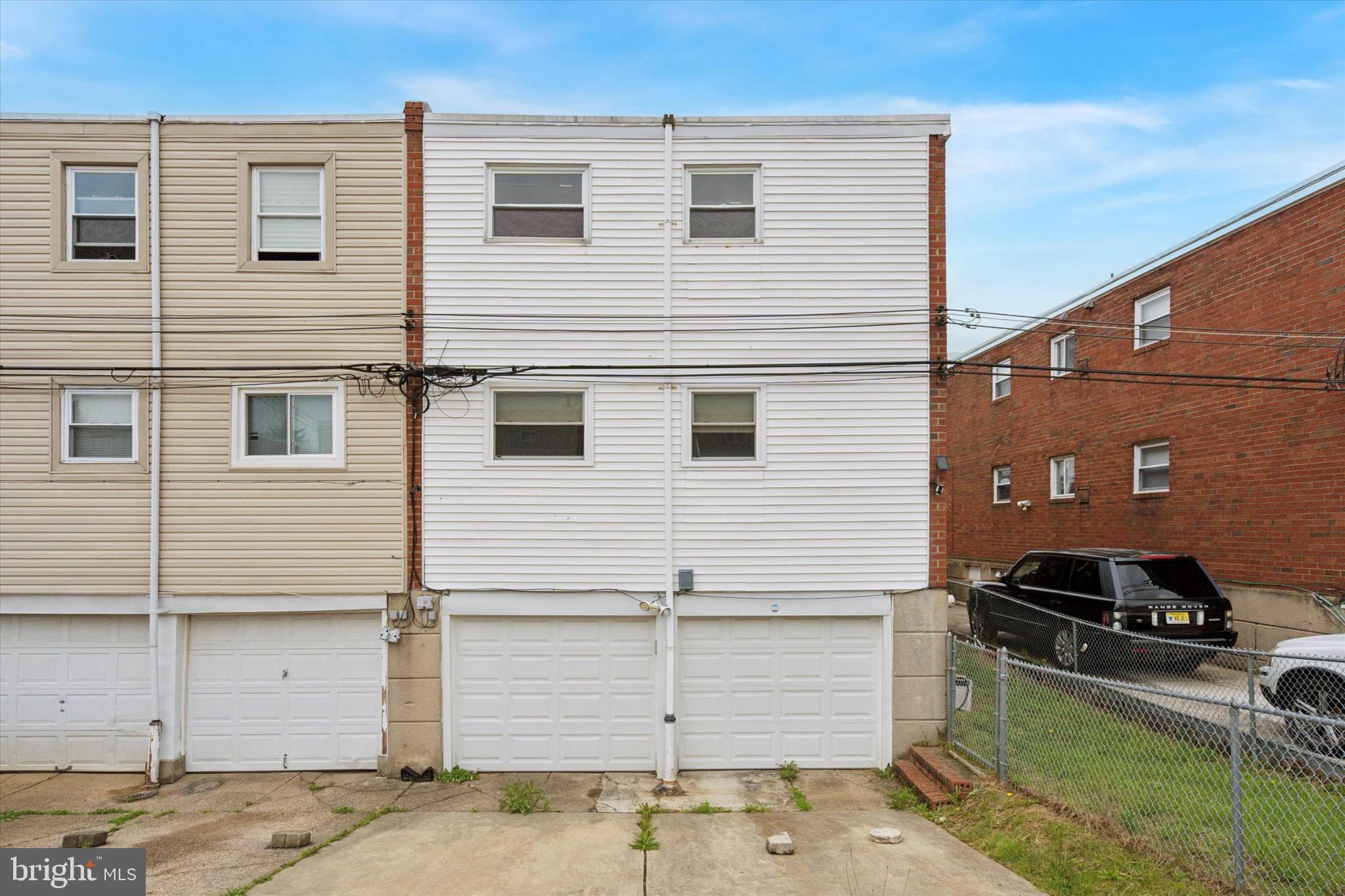 ACADEMY GARDENS - Residential Lease