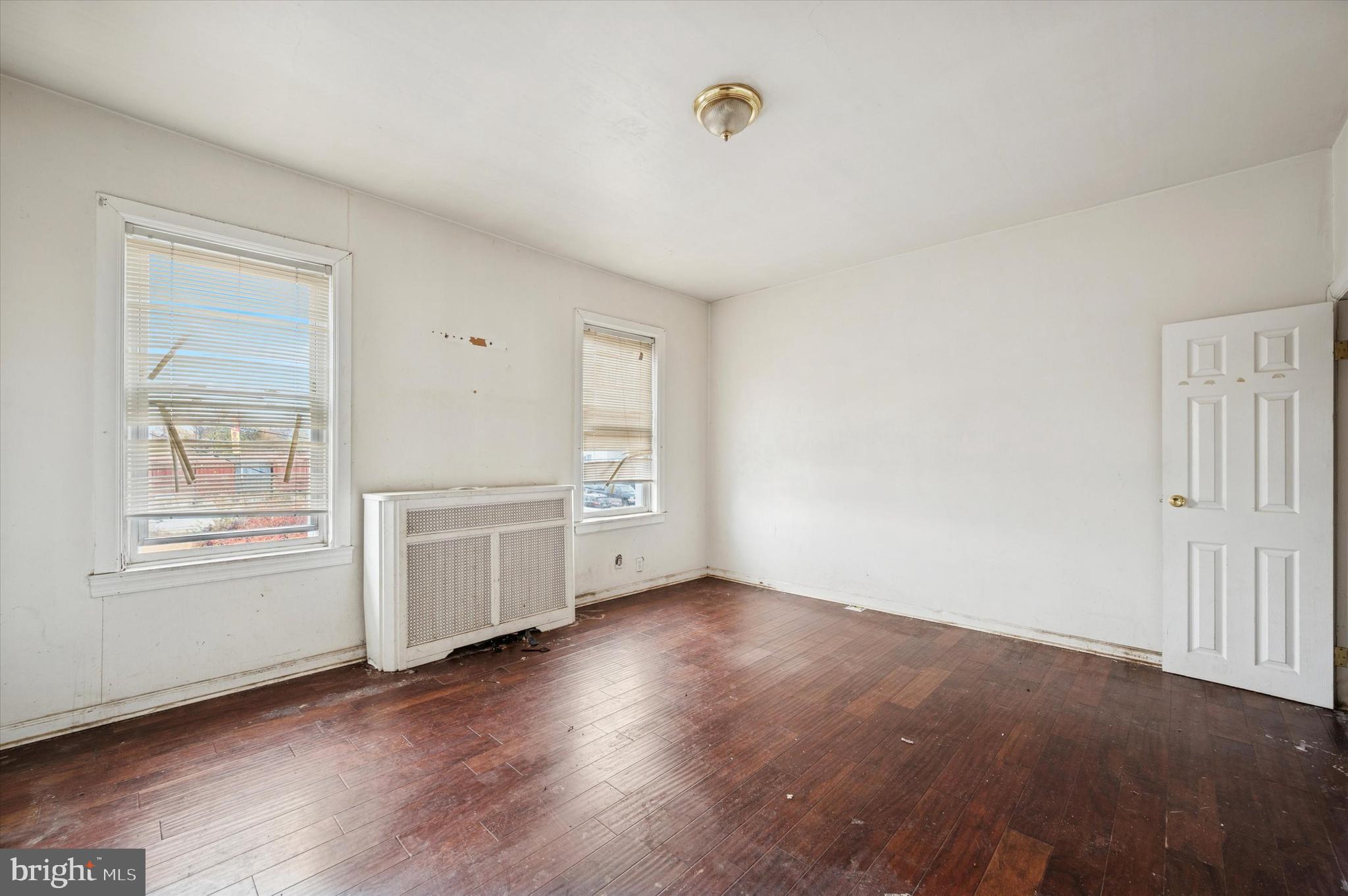 BRIDESBURG - Residential