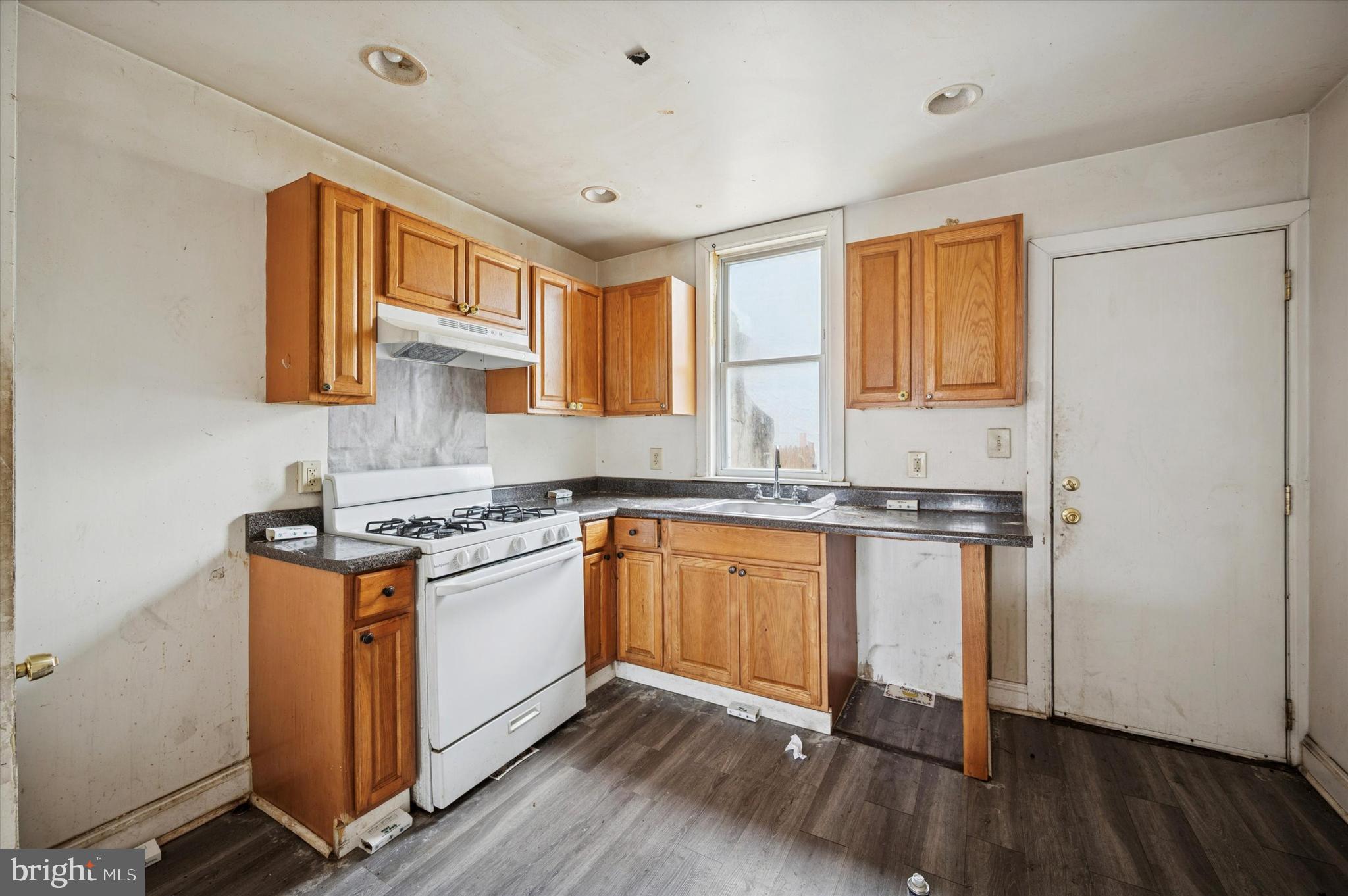 BRIDESBURG - Residential