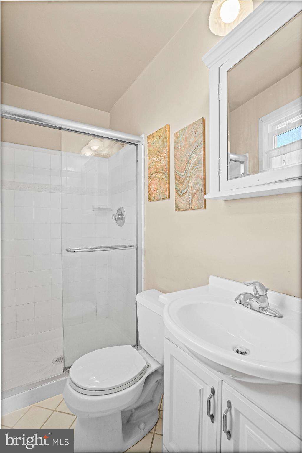 QUEENS WOOD - Residential