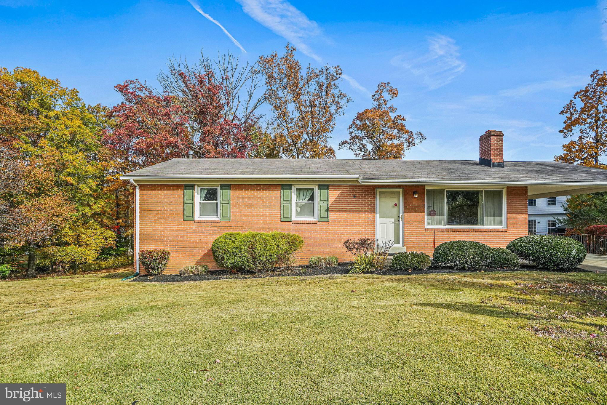 QUEENS WOOD - Residential