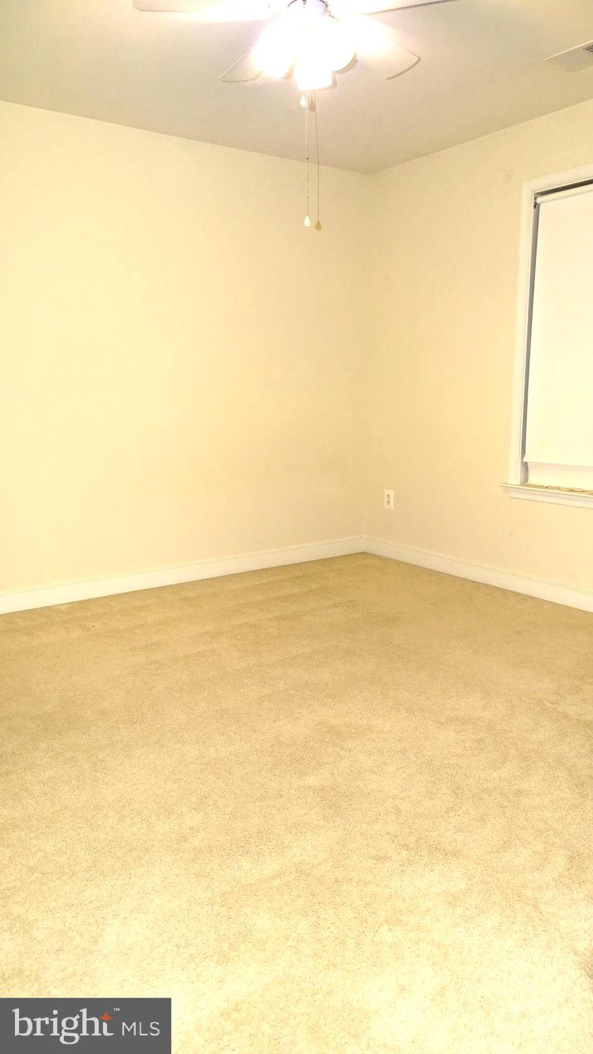 DALE CITY - Residential Lease