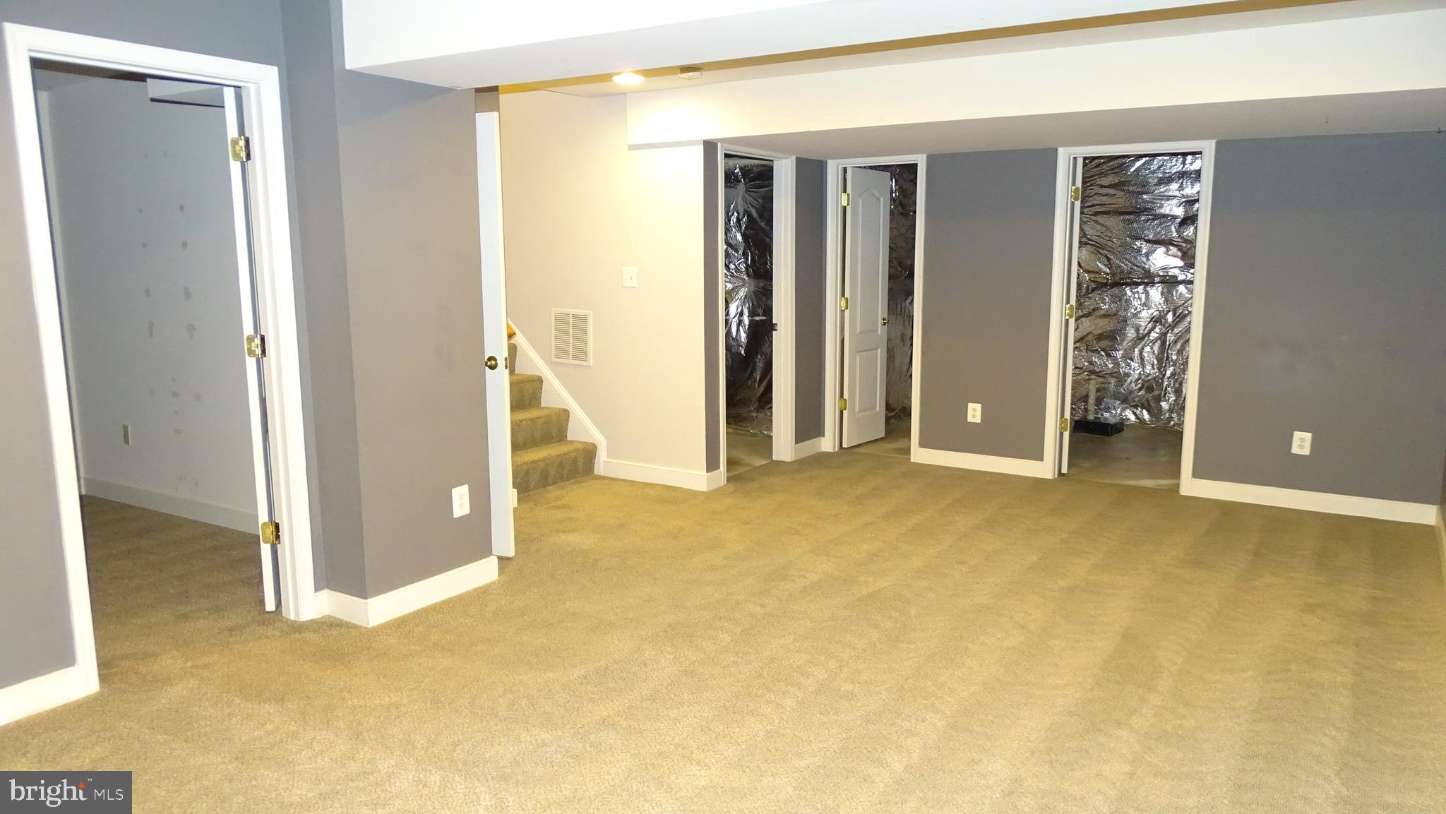 DALE CITY - Residential Lease