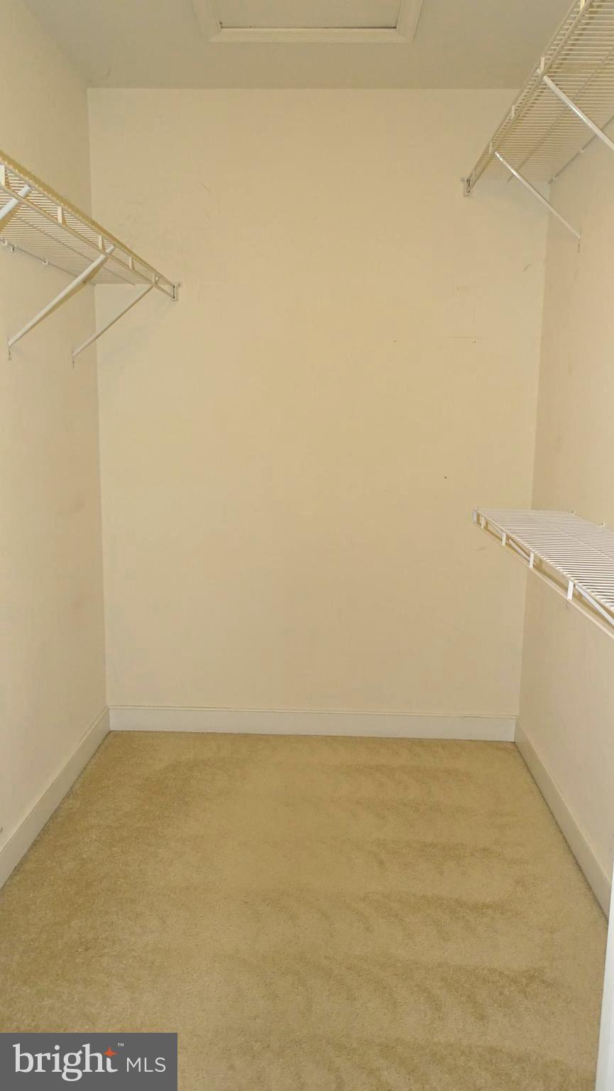 DALE CITY - Residential Lease