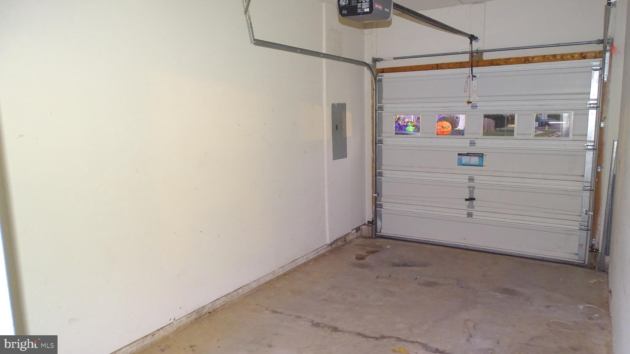 DALE CITY - Residential Lease