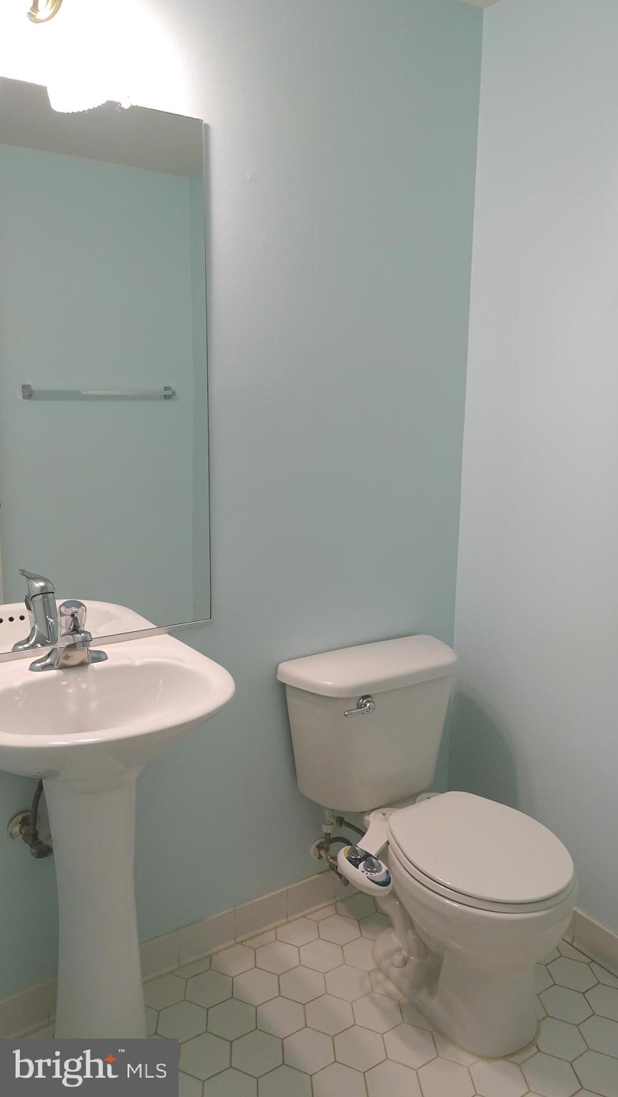 DALE CITY - Residential Lease