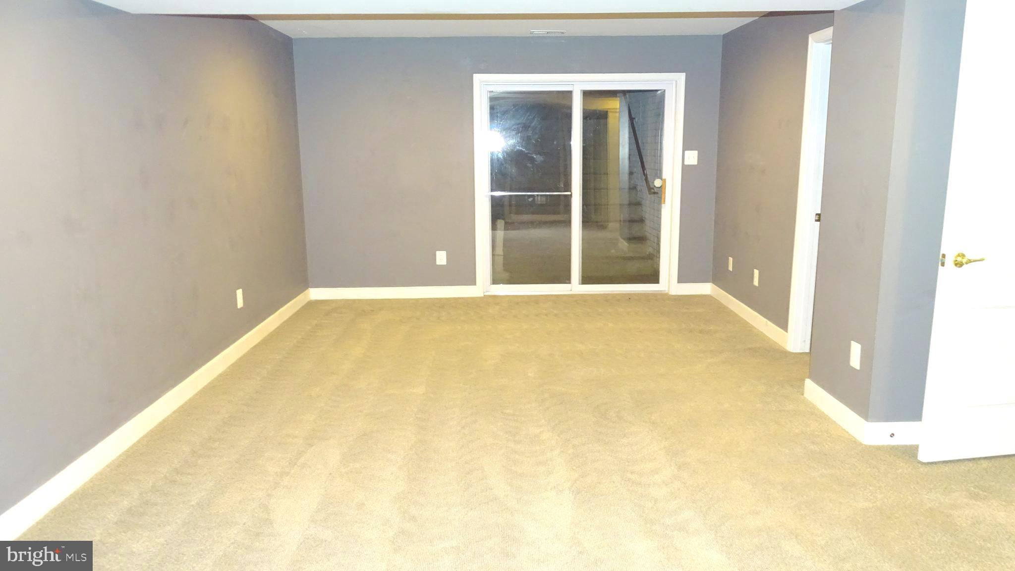 DALE CITY - Residential Lease