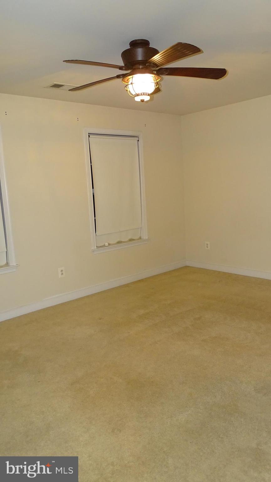 DALE CITY - Residential Lease