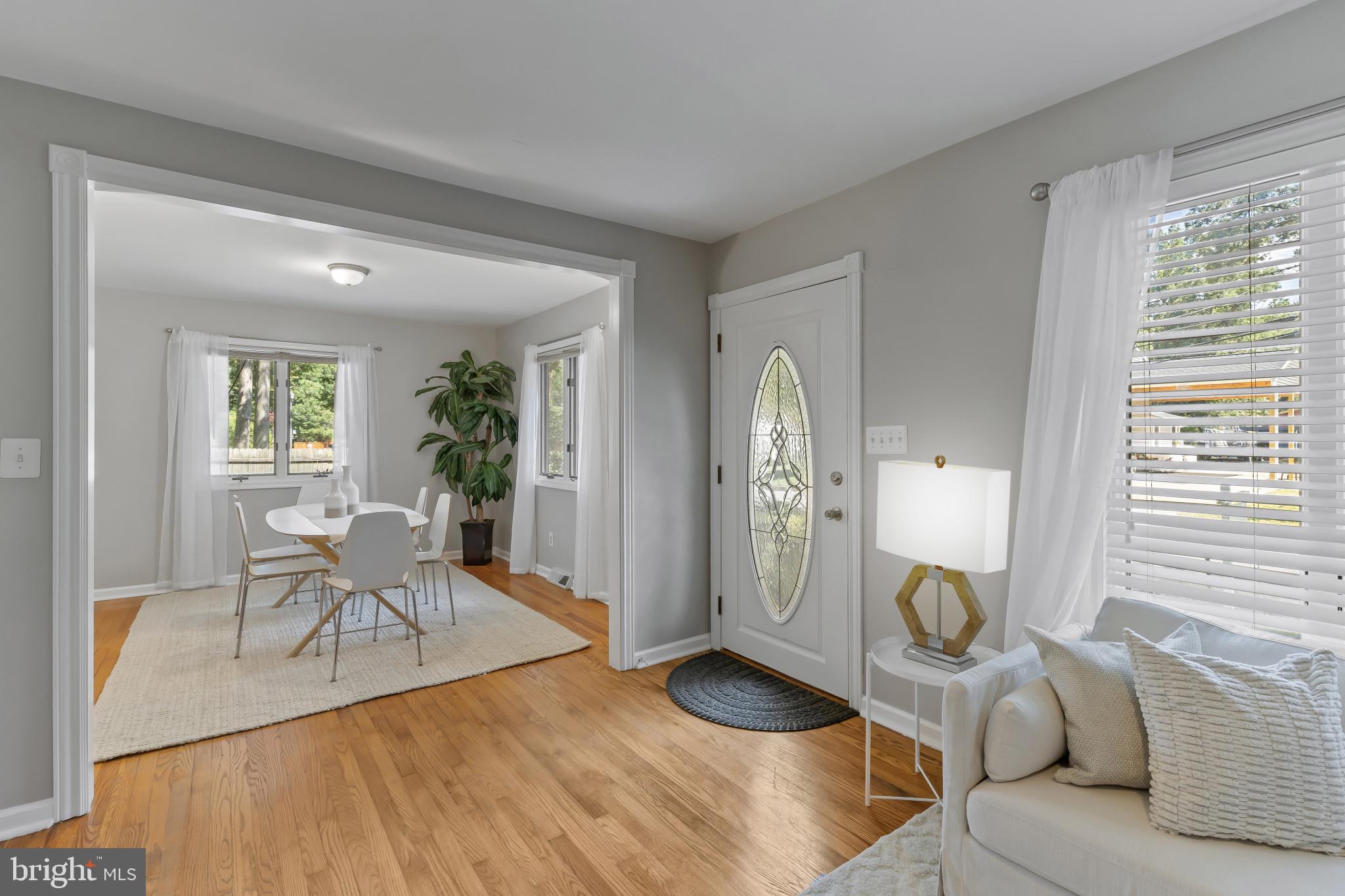 1502 MANOR VIEW ROAD
