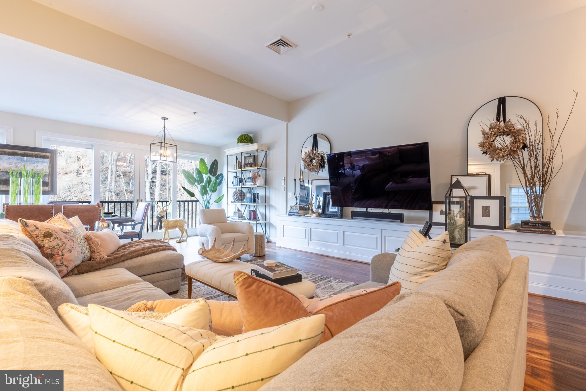 HIGHLANDS - Residential