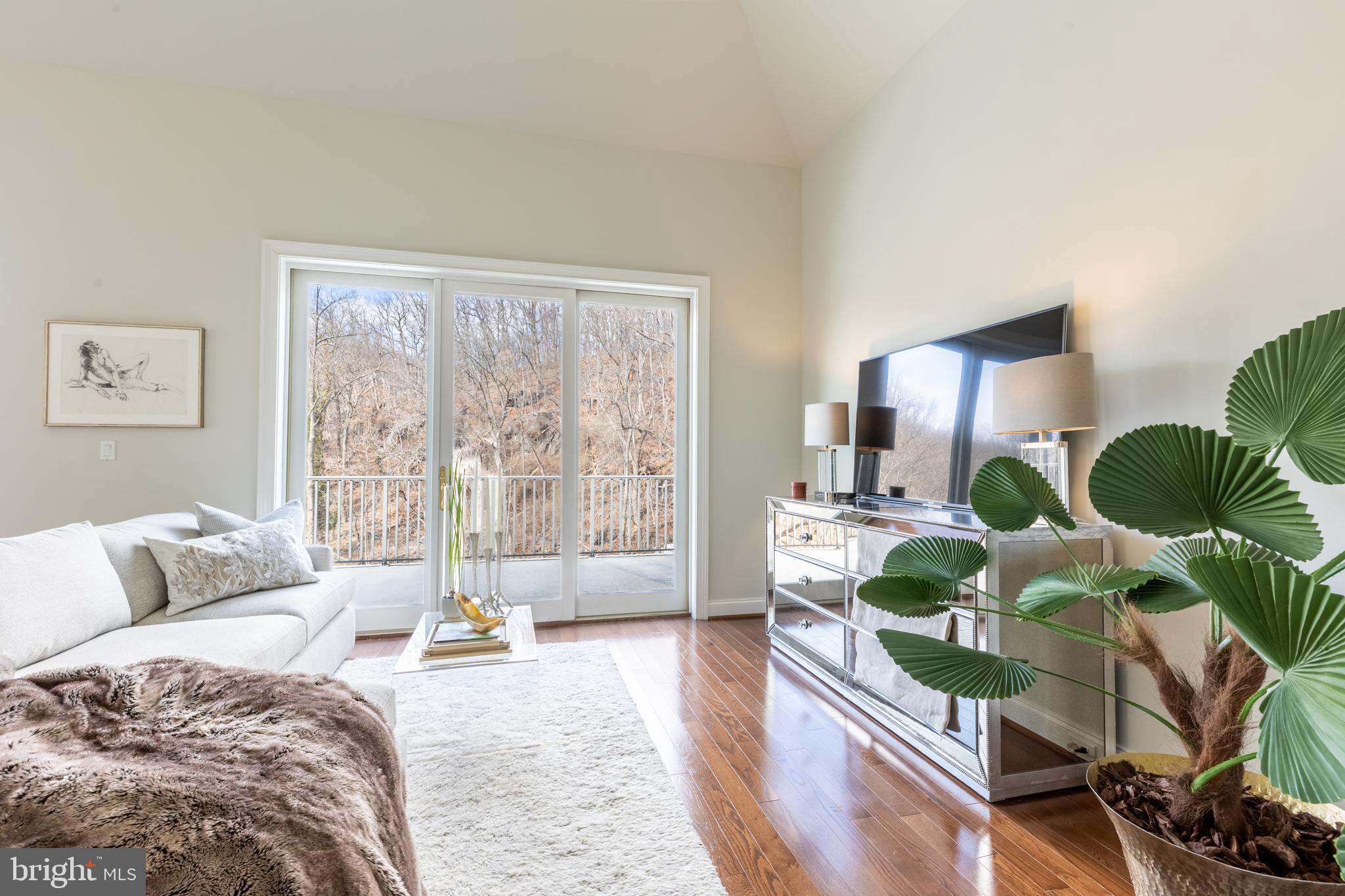 HIGHLANDS - Residential