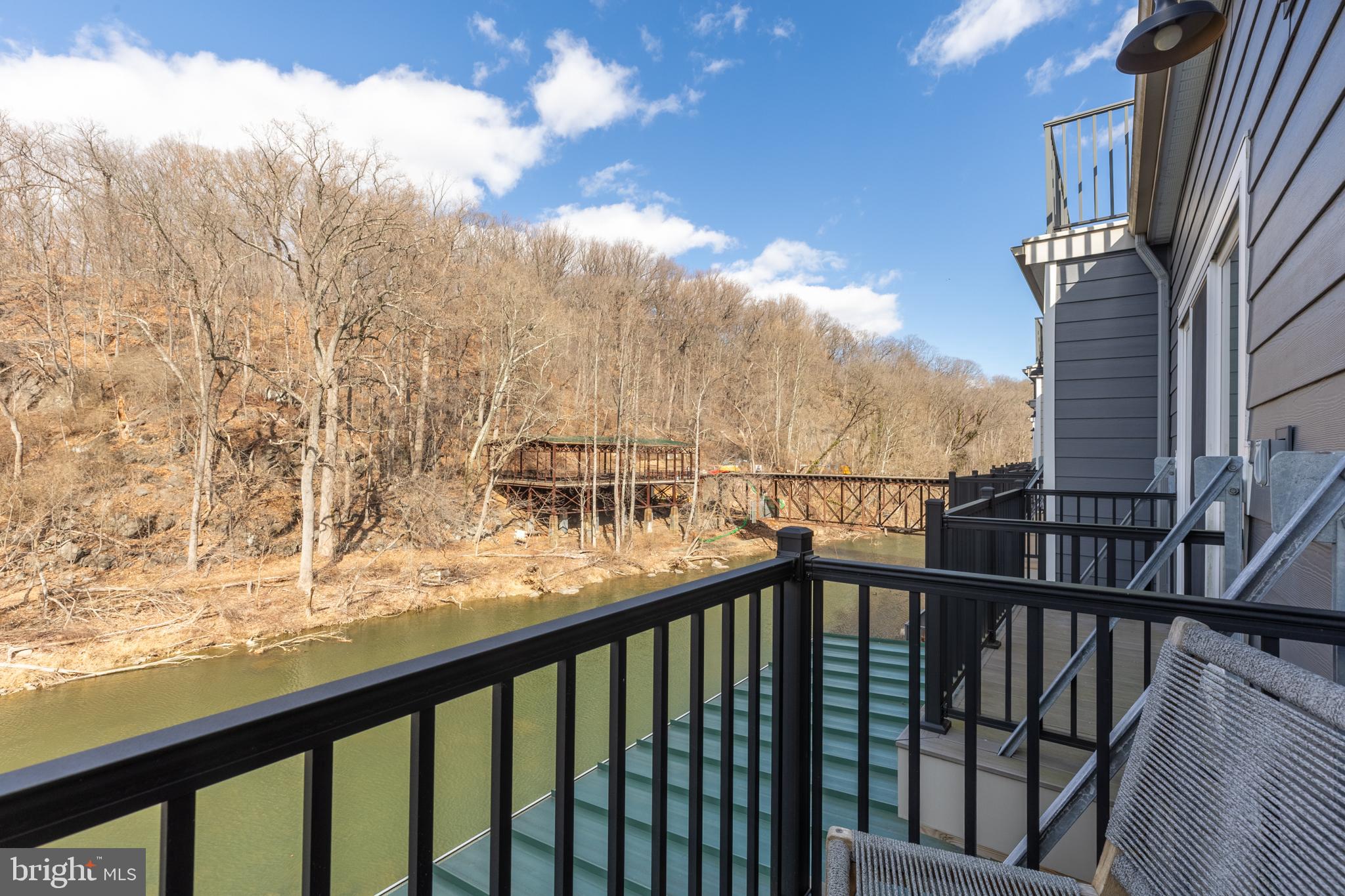 HIGHLANDS - Residential