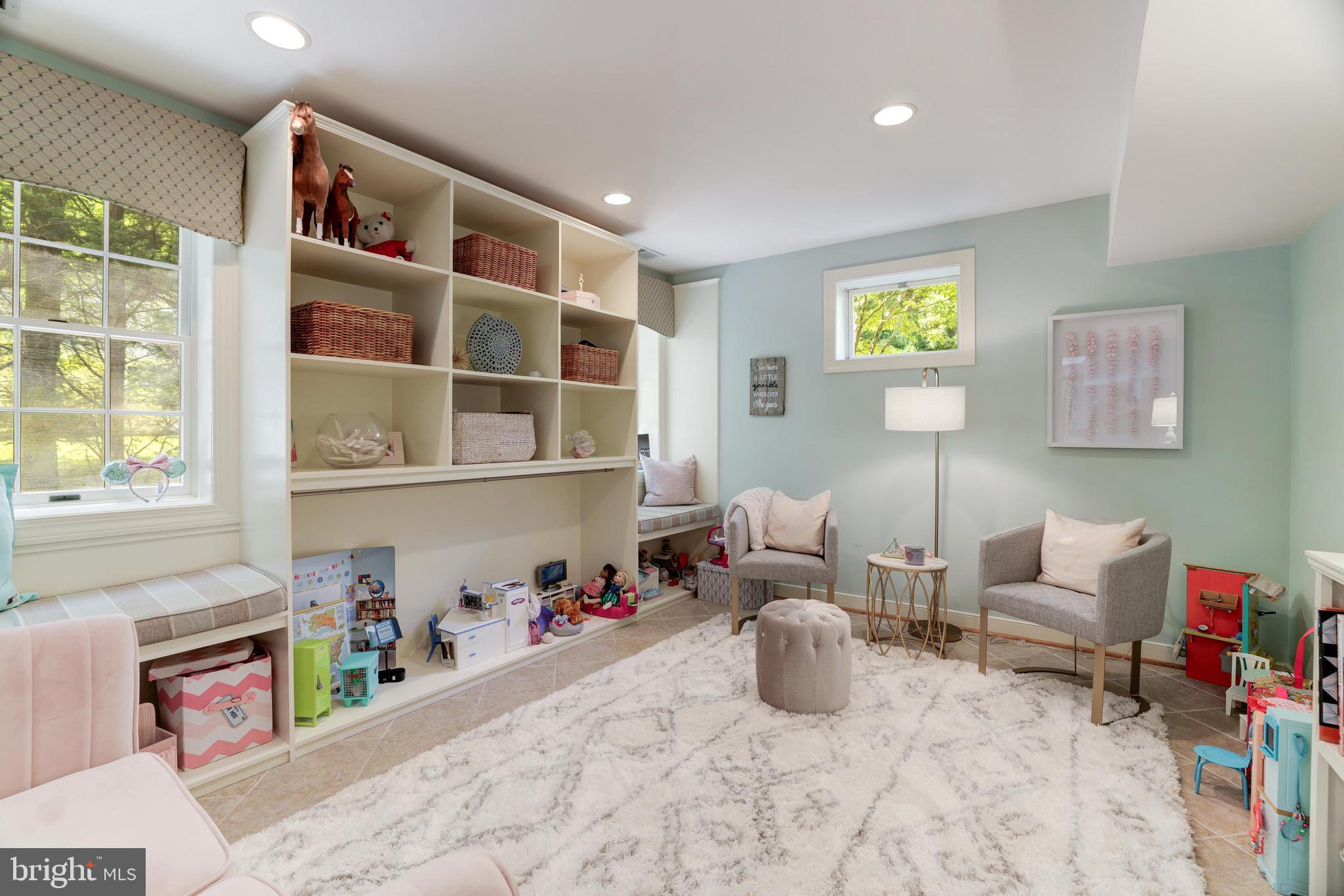 GREAT FALLS ESTATES - Residential