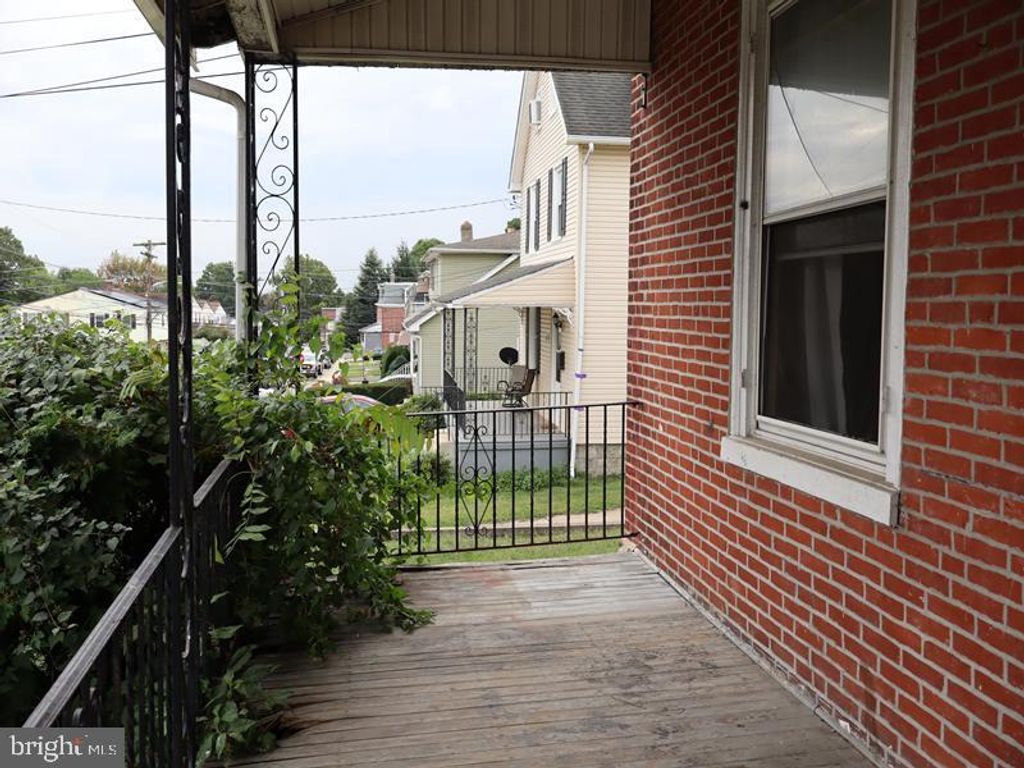 Photo of 120 N Diamond Street, CLIFTON HEIGHTS, PA 19018 (MLS # PADE2102246)