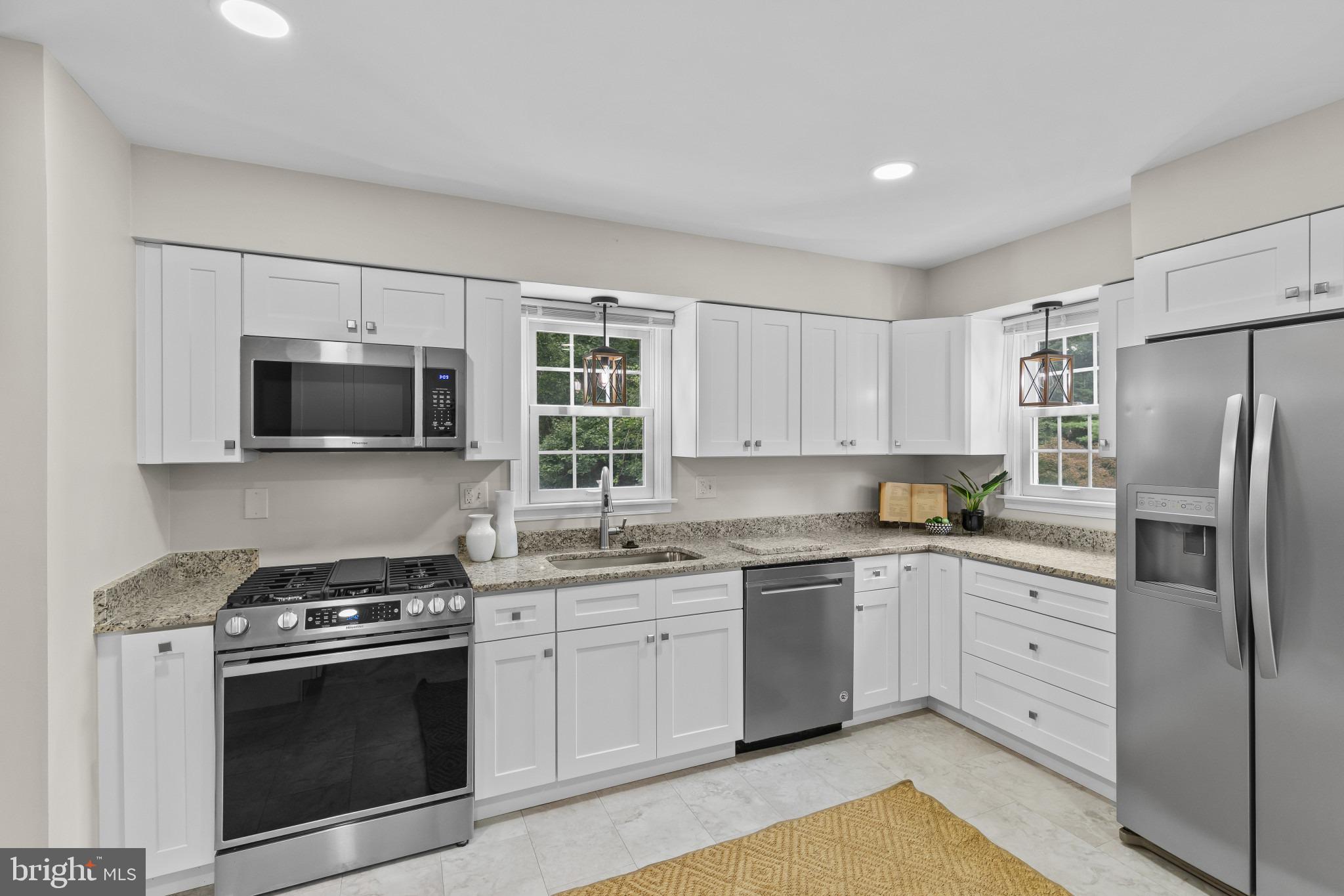 1525 CEDARWOOD DRIVE