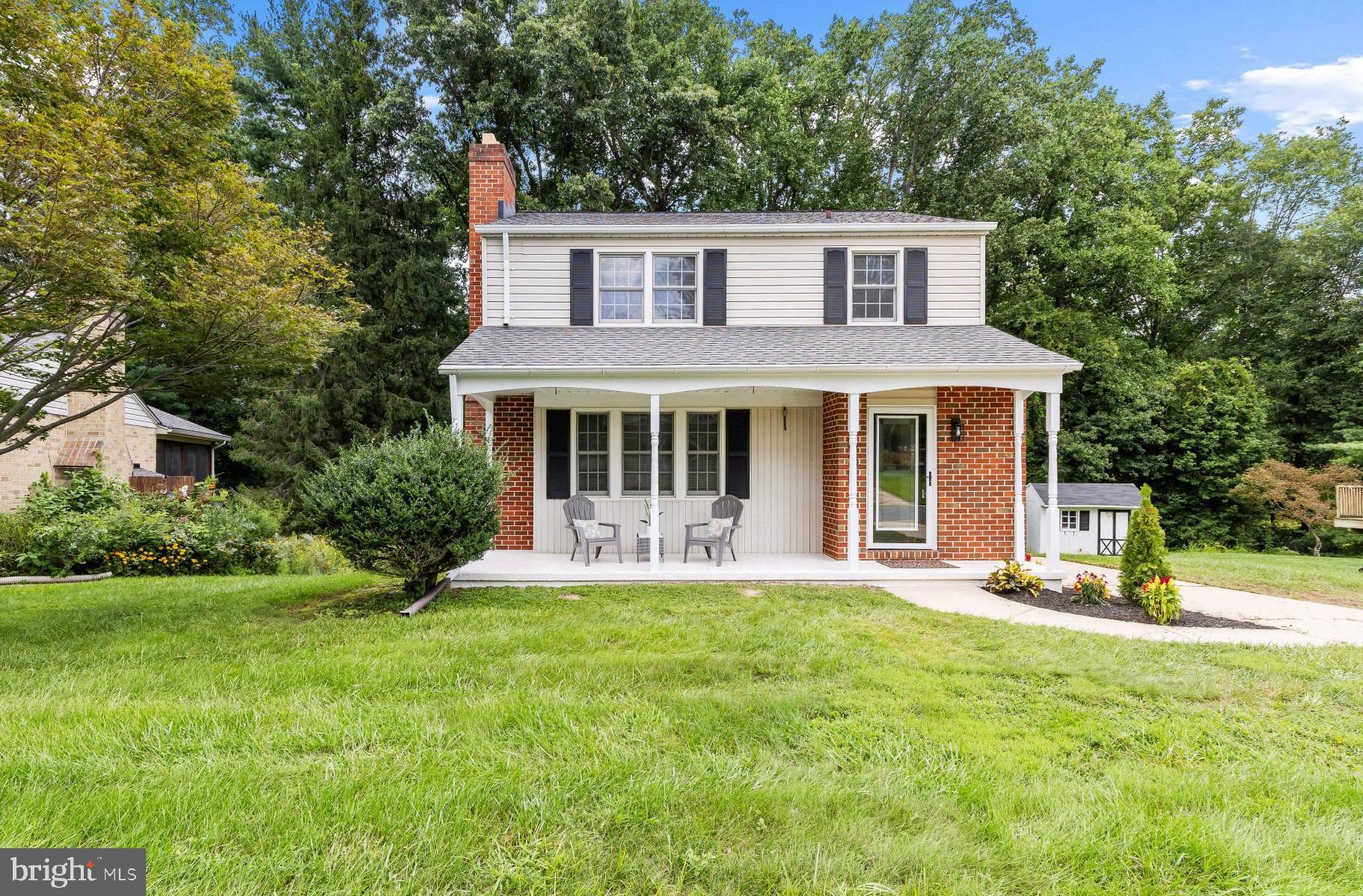 1525 CEDARWOOD DRIVE
